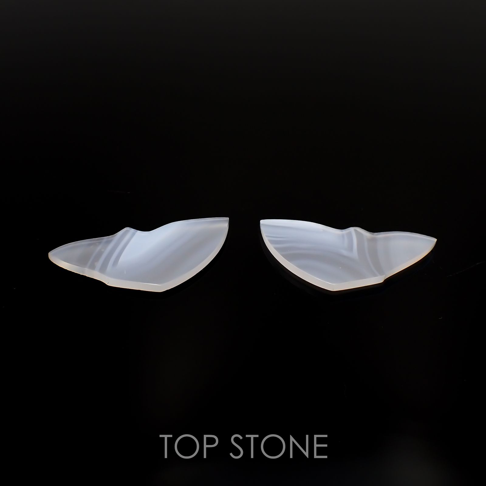 ◇カスタムカット◇アイリスアゲート2個セット(蝶々) スライス インドネシア・スマトラ産 16.17ct[221219249]32.8-31.6x20.2-19.9mm前後