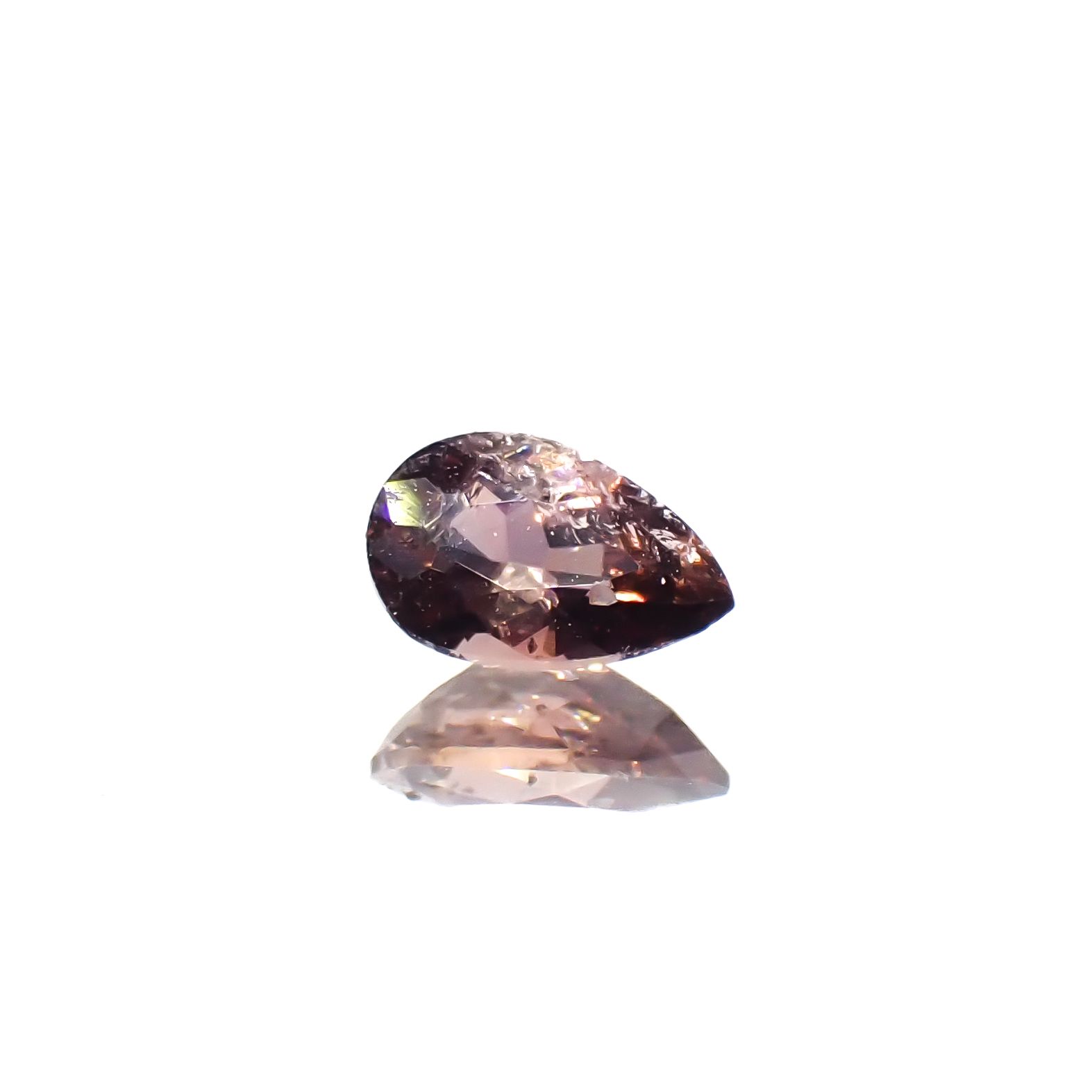 アキシナイト パキスタン産 0.36ct[240628365]5.7x3.6mm前後