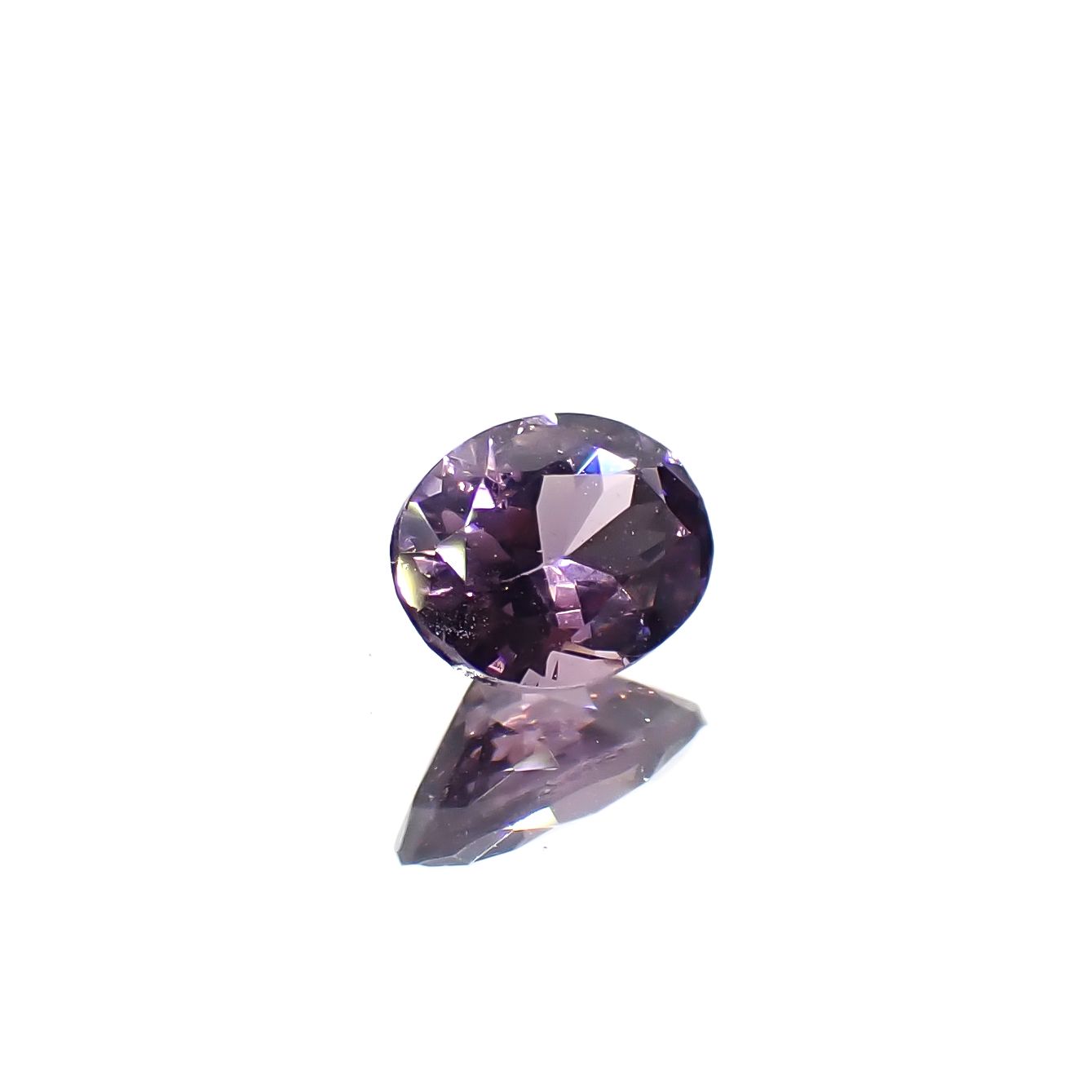 パープルスピネル(宝石名スピネル)ビルマ/マダガスカル産 0.37ct 識別済[241029267]5.2x3.9mm前後
