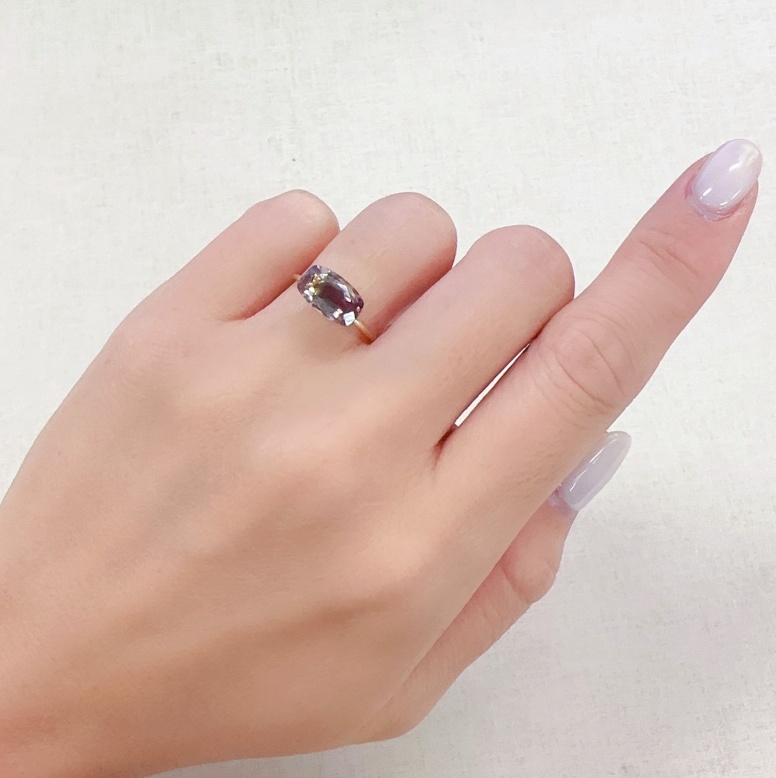 パーティカラーオレゴンサンストーン アメリカ・オレゴン州産 2.11ct[230722832]10.3x6.3mm前後