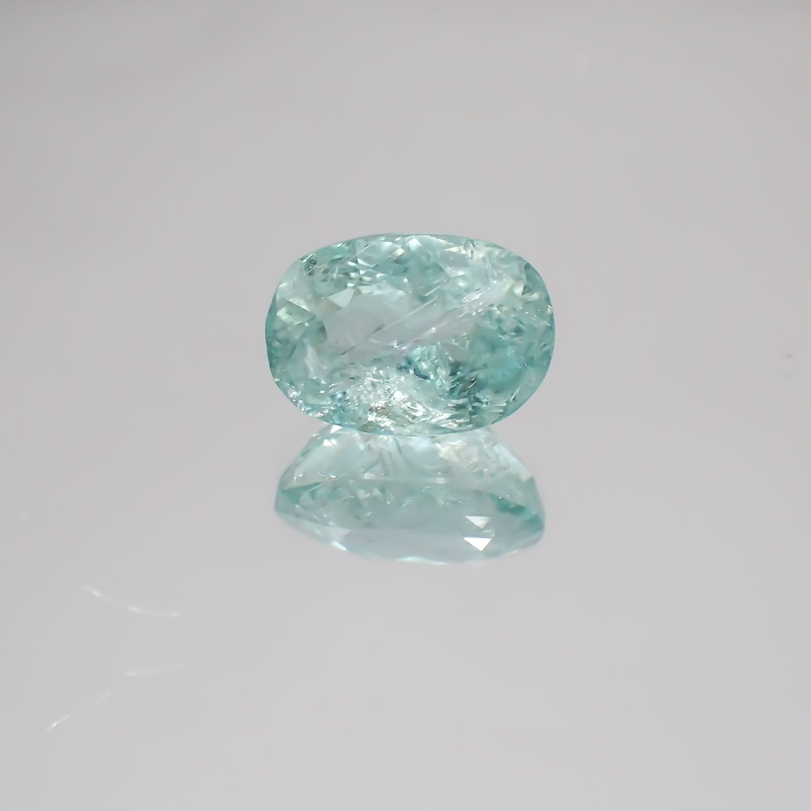 パライバトルマリン(宝石名トルマリン/別名パライバ・トルマリン) モザンビーク産 3.57ct 識別済[21059405]10.4×7.3mm前後