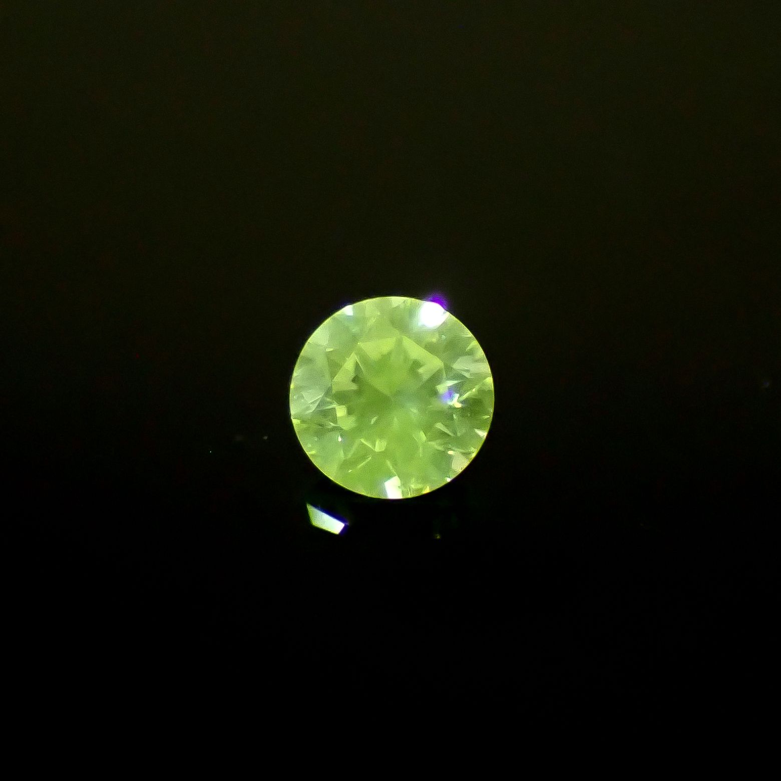 シルキーダイヤモンド 0.089ct [250730770]2.8x2.8mm前後
