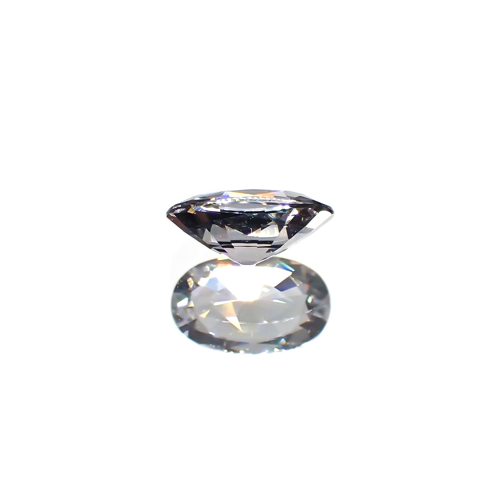 プラチナスピネル(宝石名スピネル) ビルマ産 0.581ct ソ付(彩珠)[250912850]6.6×4mm前後