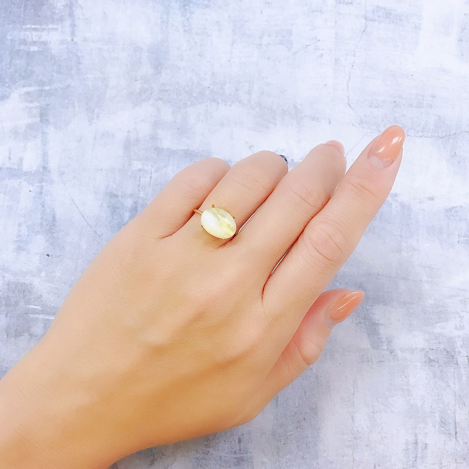 オパールキャッツアイ ブラジル・バイーア州産 3.96ct[220917855]12.5x9.1mm前後
