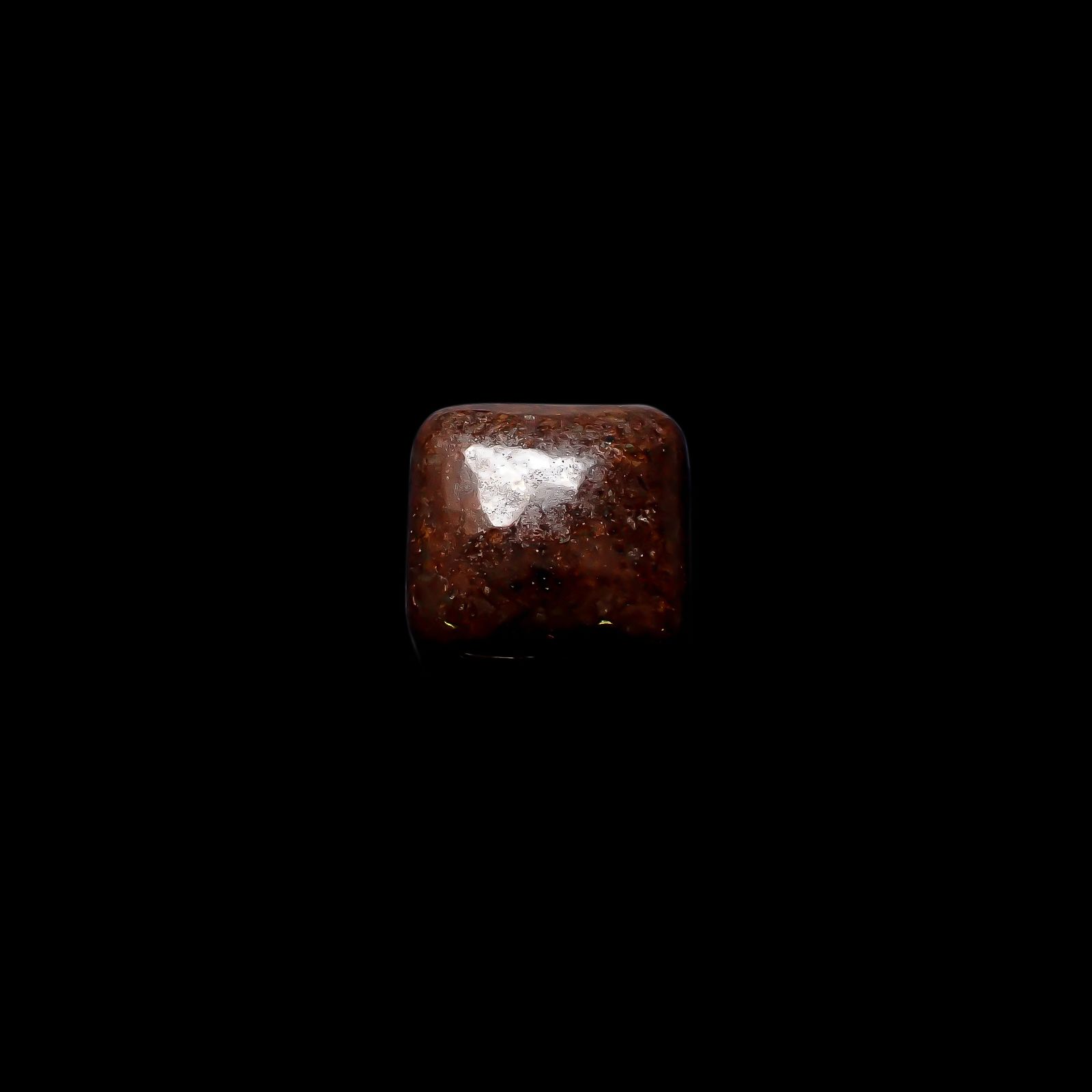 コンドライト隕石 発見地：アフリカ・サハラ砂漠 31.12ct [241029334]18x18mm前後