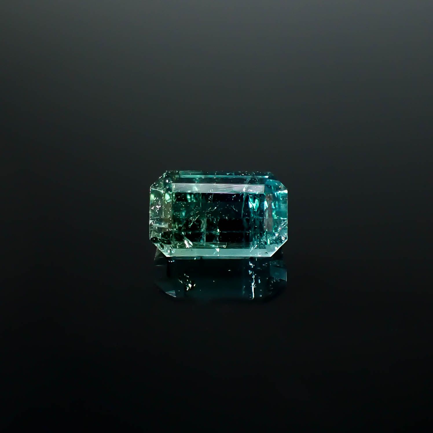 バイカラートルマリン アフガニスタン産 1.18ct [250730930]7x4.3mm前後