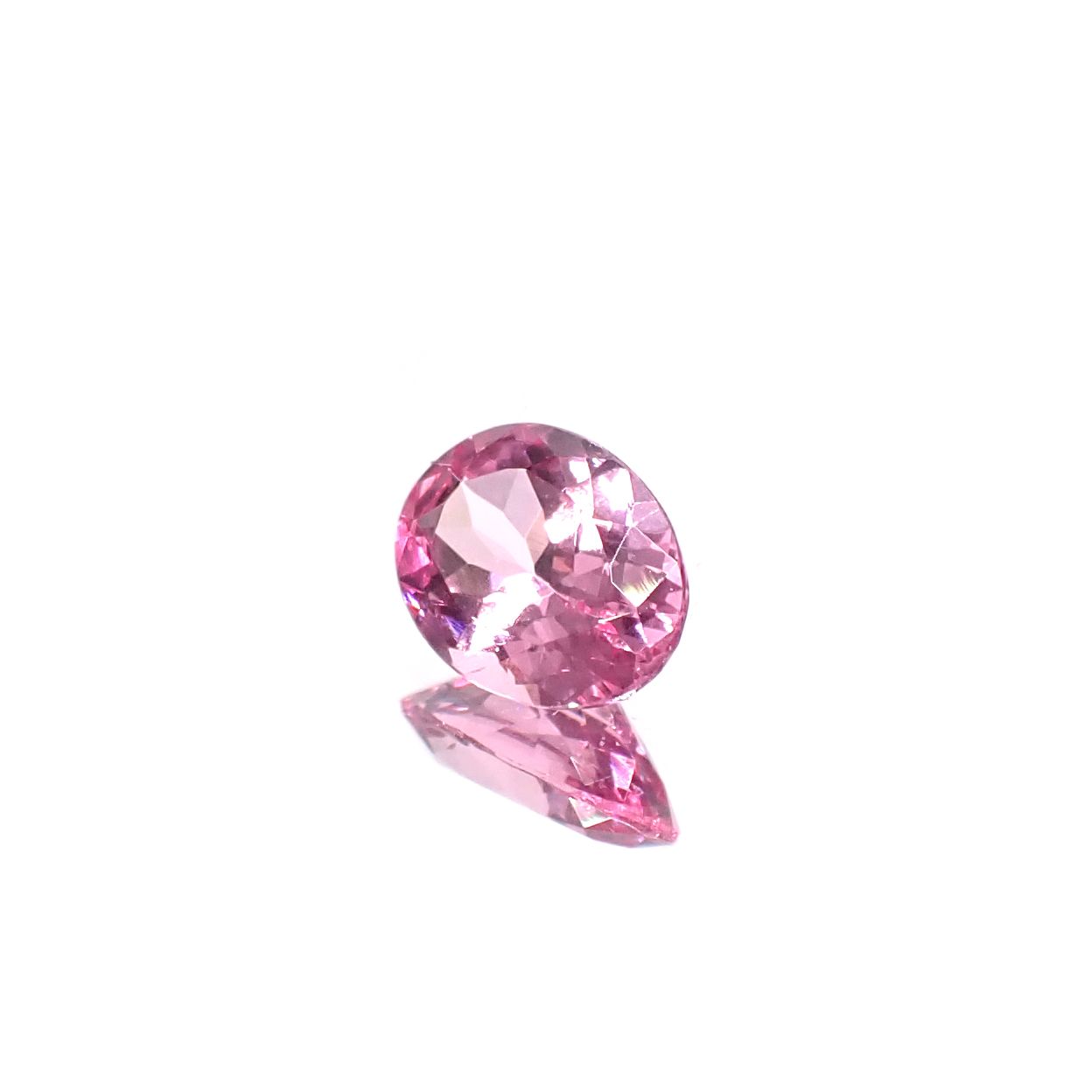 ピンクスピネル(宝石名ピンク・スピネル)ビルマ/マダガスカル産 0.850ct ソ付(彩珠)[250730809]7.1x5.3mm前後