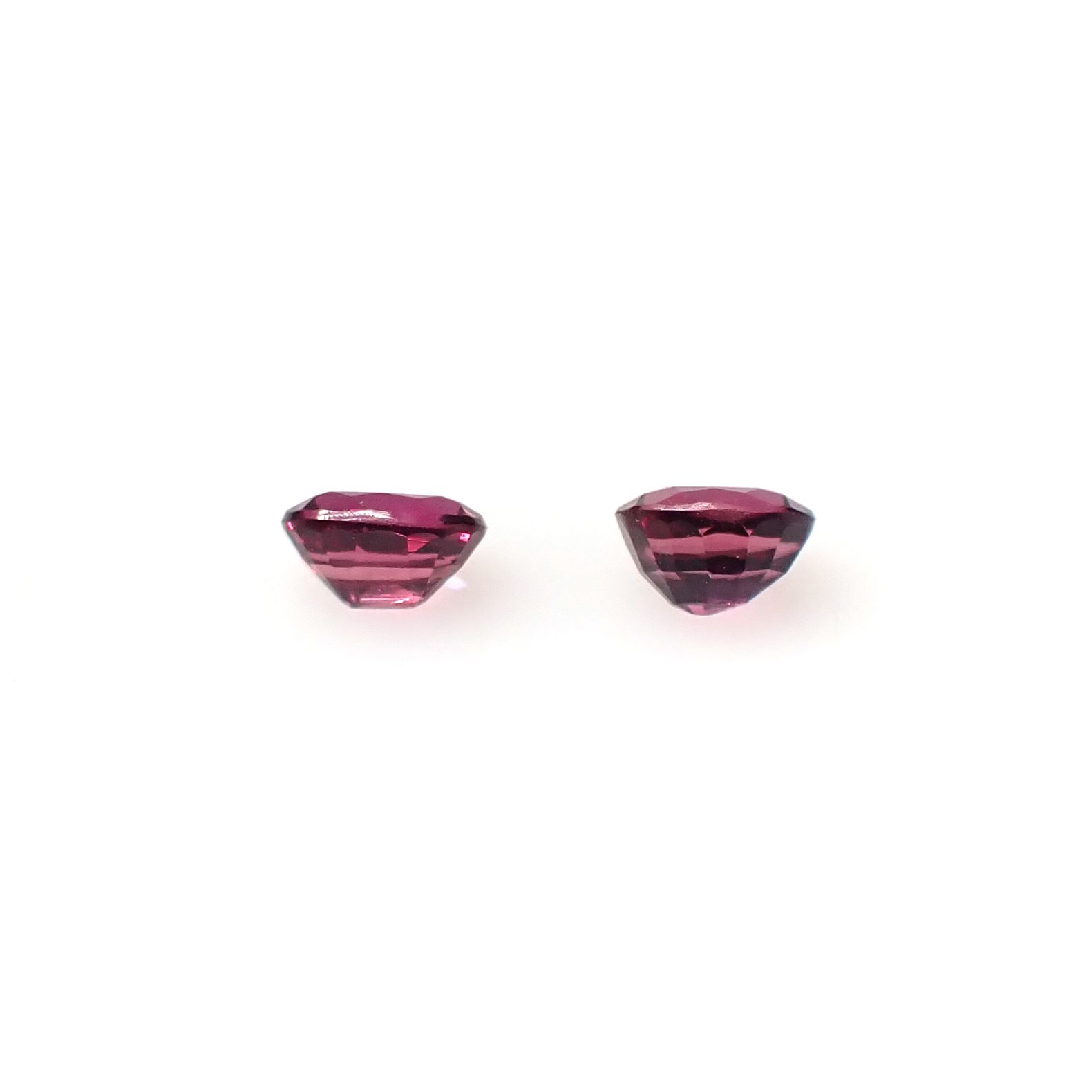 ◇ペアセット◇ルビー モザンビーク/ビルマ産 0.28ct(2pcs合計) [250630556]3.1-3.2x2.5mm前後