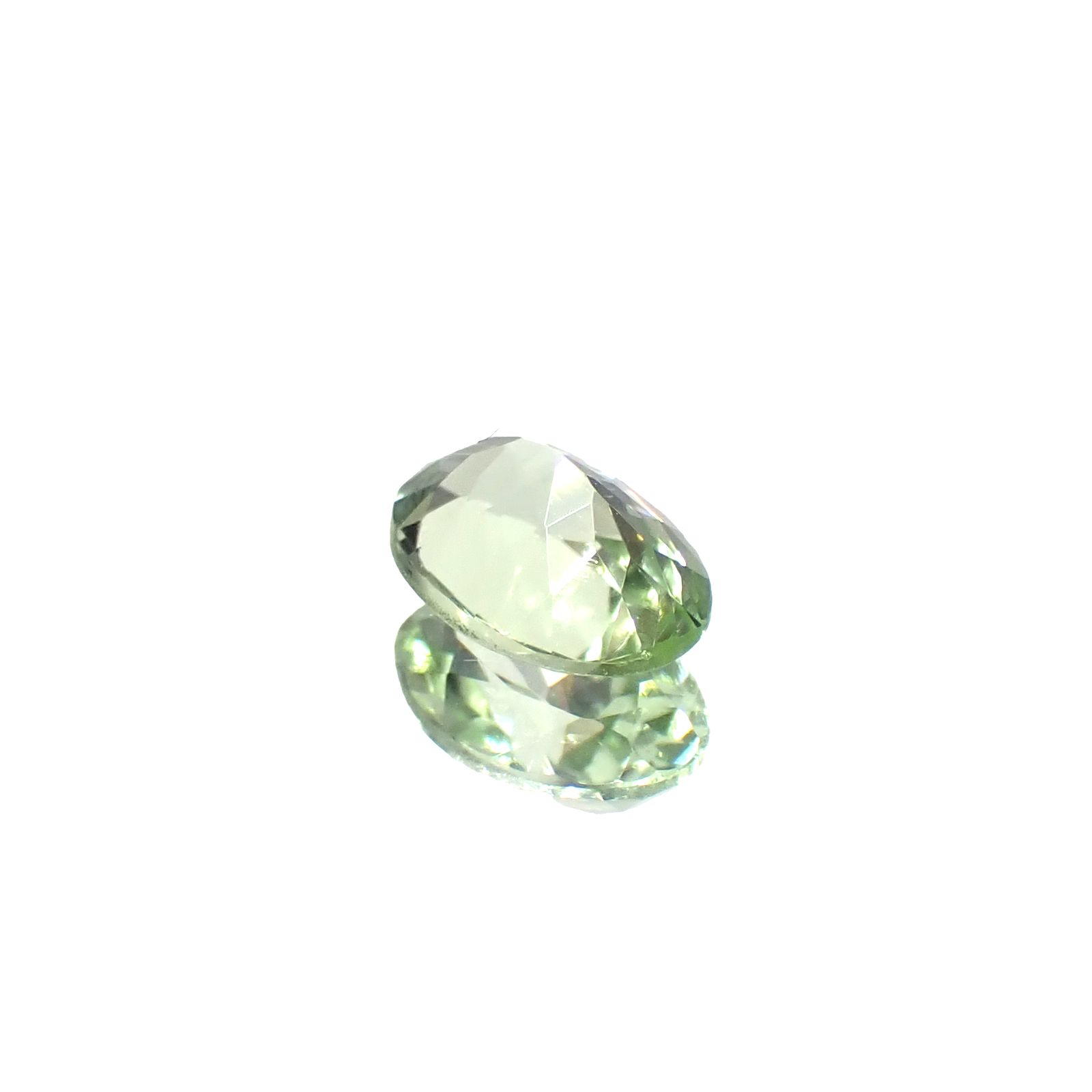 ミントペリドット パキスタン/ノルウェー産 0.48ct [250730636]6.1x4.1mm前後