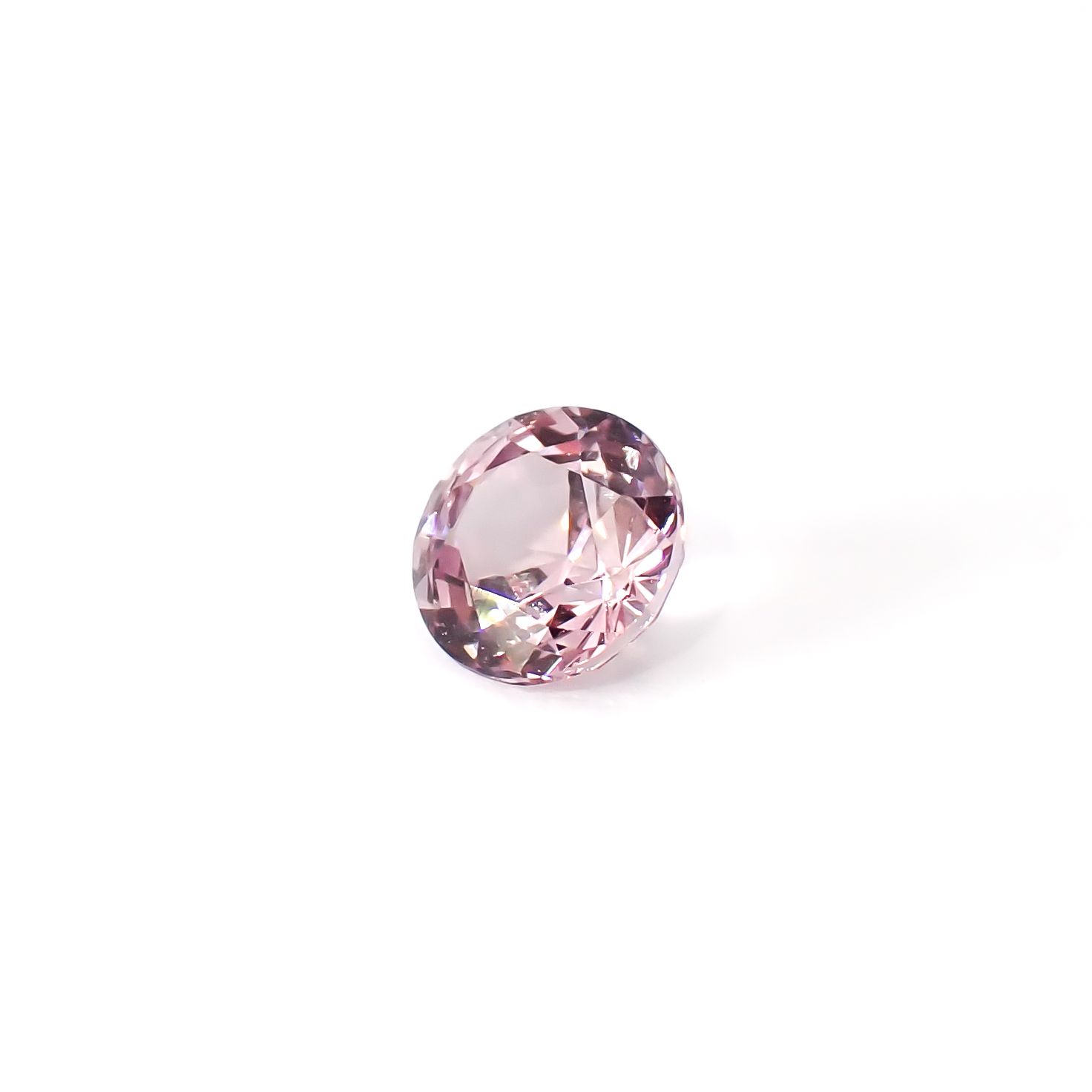 ドラゴンガーネット タンザニア産 0.60ct / 5x5mm前後 [260532242]