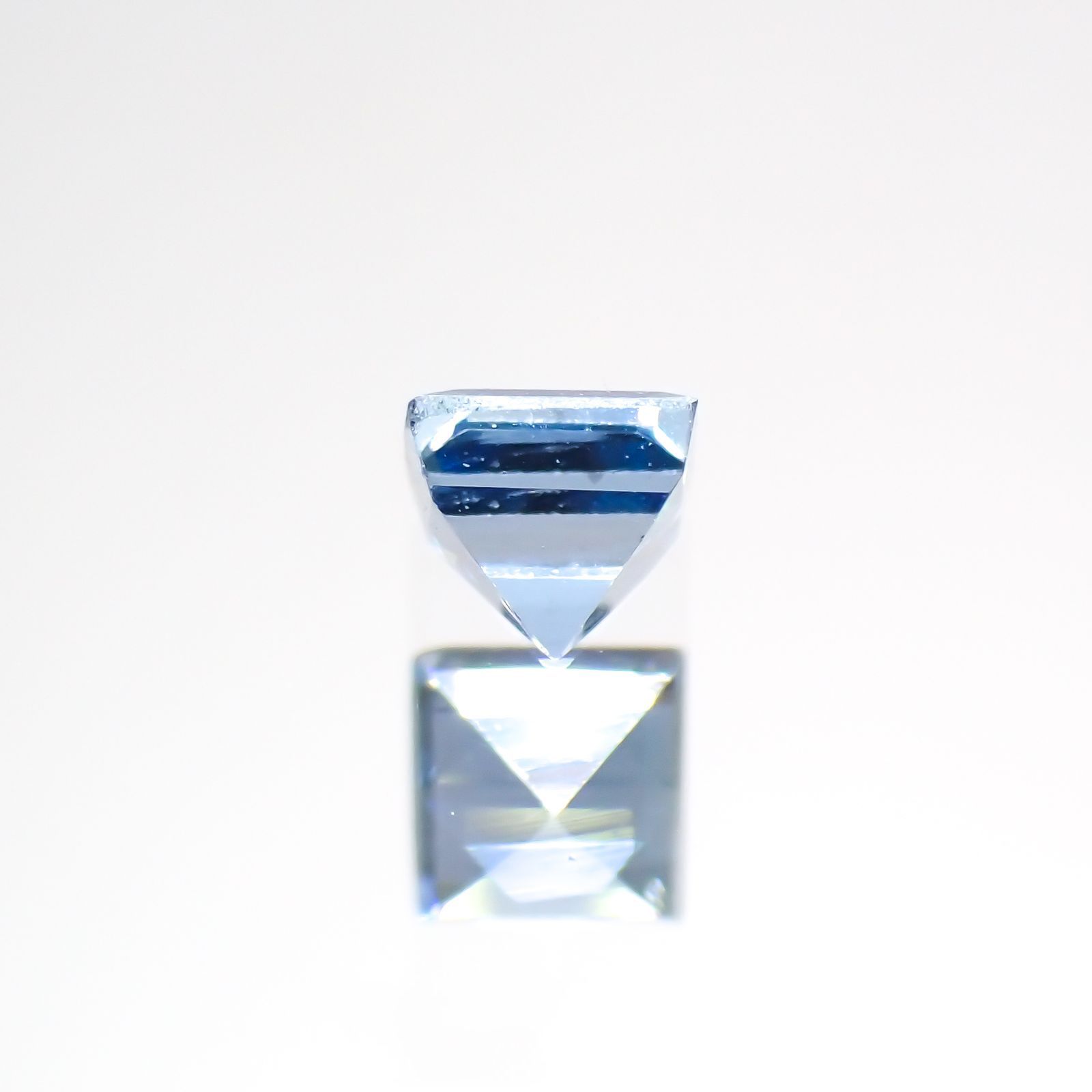 サンタマリアアクアマリン ブラジル産 0.13ct[220114043]2.6x2.6mm前後