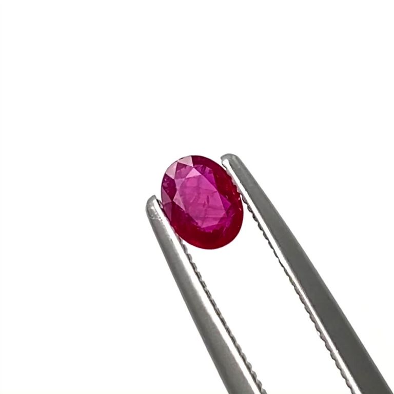 ルビー 非加熱 ビルマ産 0.30ct / 4.6x3.5mm前後 [240628045] | TOP 