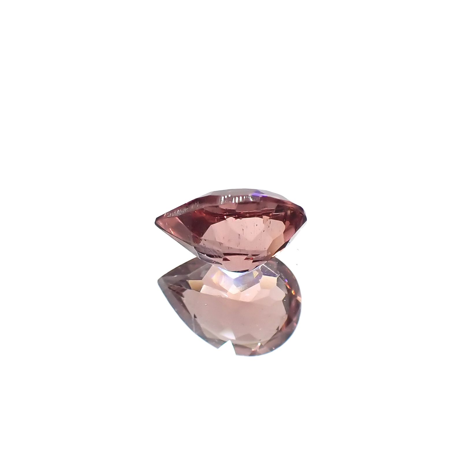 ピンクアパタイト ブラジル産 1.13ct [251224931]7.9x5.8mm前後