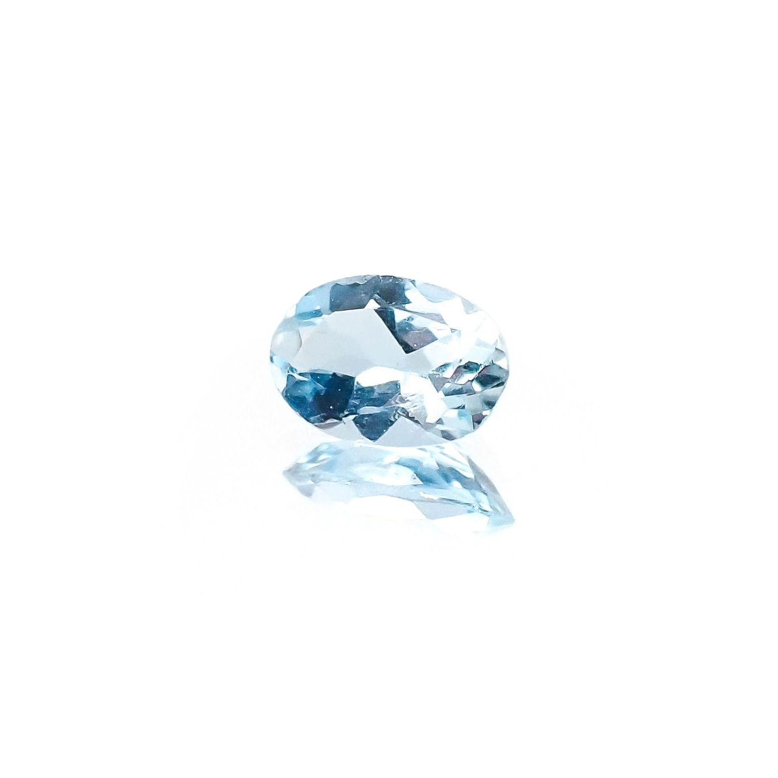 アクアマリン サンタマリアカラー(宝石名アクアマリン)モザンビーク産 識別済 0.36ct / 6x4.1mm前後 [260622260]
