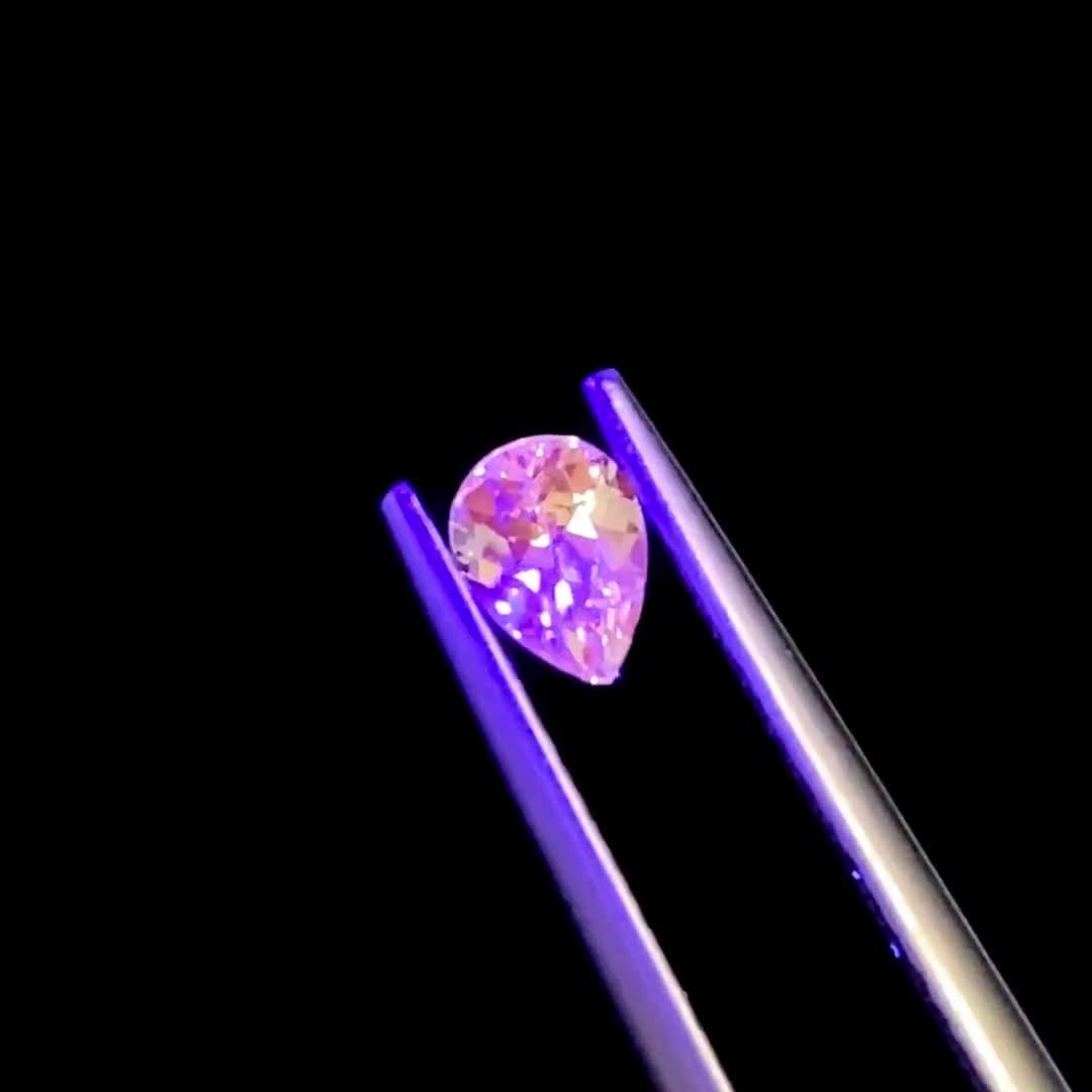 落ち着いた感じ！ガーネット！知らぬ間に入ってた 宝石図鑑 石言葉 | differencee（ディファレンシー）公式