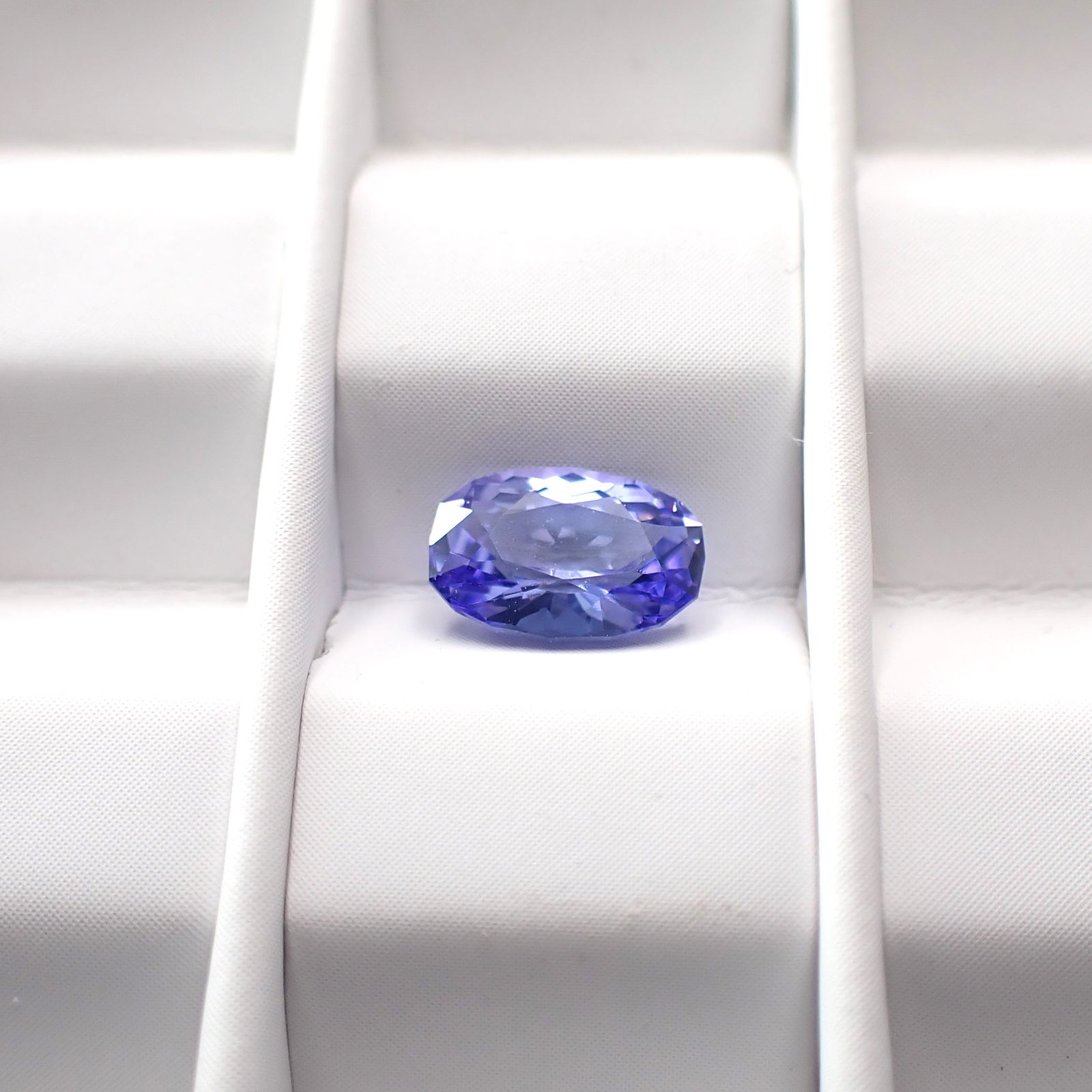 ◇カスタムカット◇タンザナイト(宝石名タンザナイト)タンザニア産 識別済 1.00ct / 7.6x5.4mm前後 [251031212]