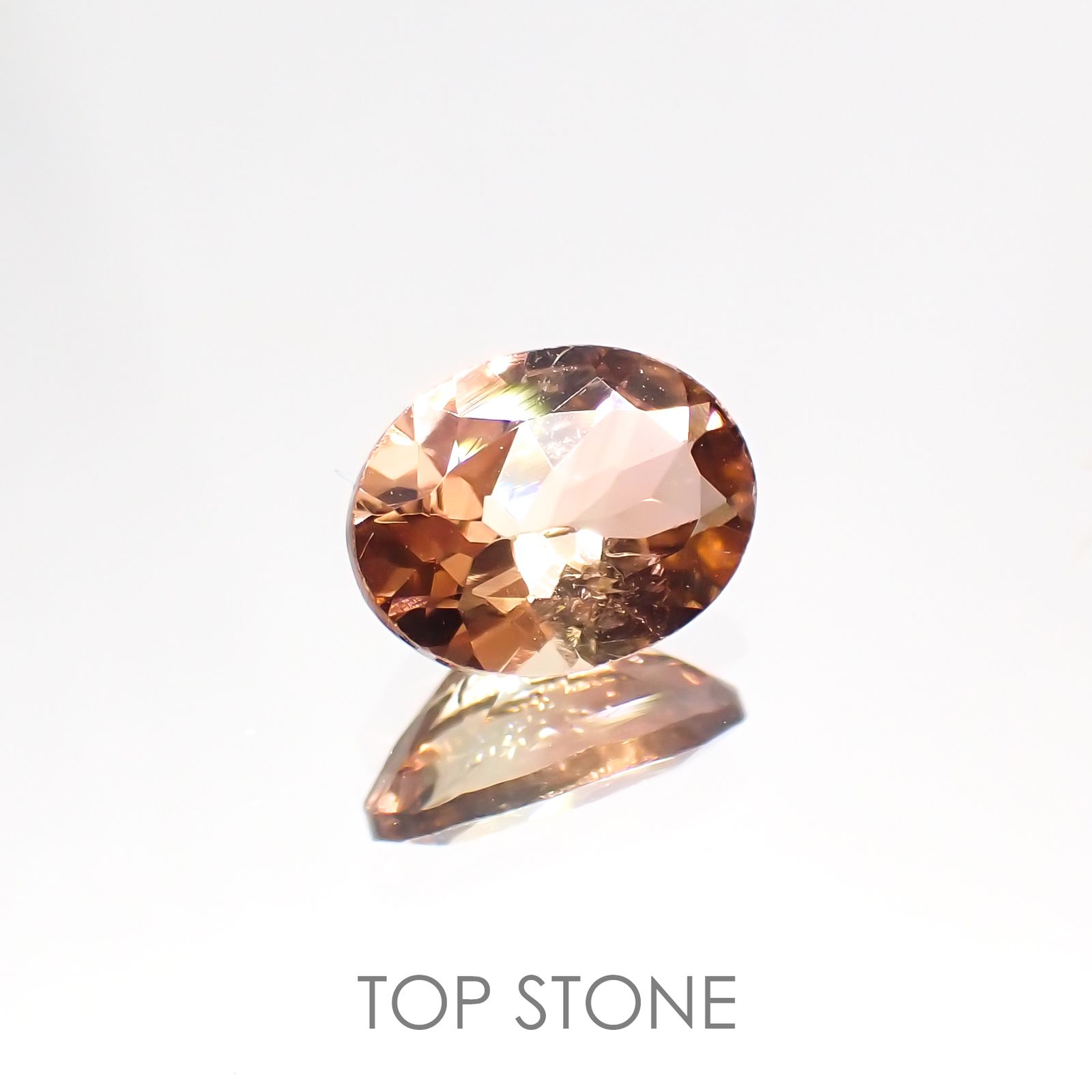 バイカラートルマリン(宝石名バイカラー・トルマリン) コンゴ民主共和国産 1.195ct ソ付(彩珠)[211013598]8.1×6.2mm前後