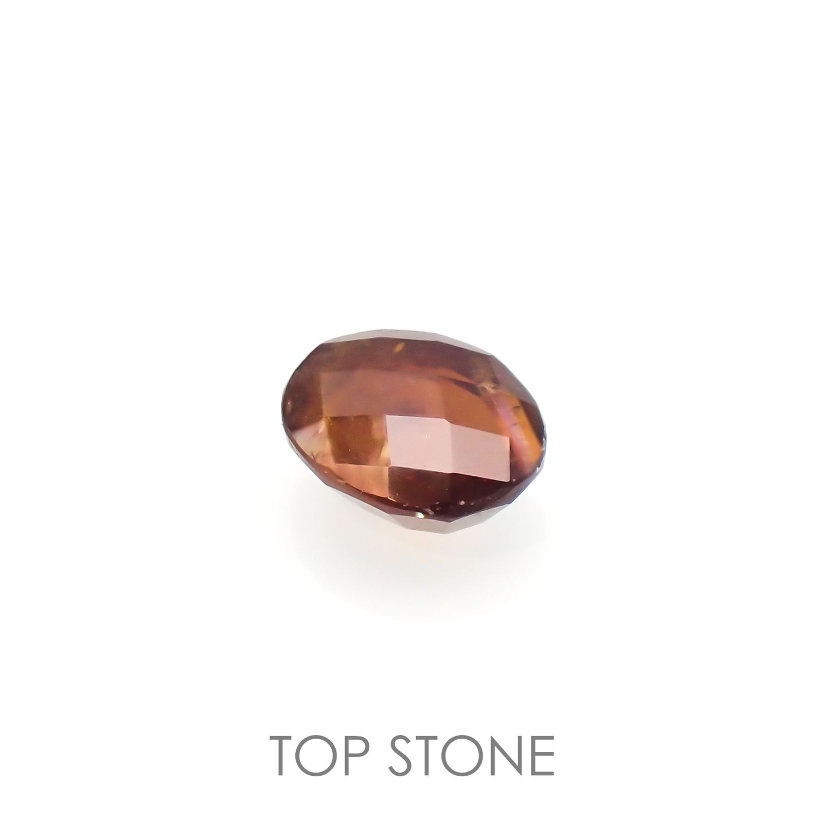 レインボーガーネット(宝石名レインボー アンドラダイト・ガーネット) 日本・奈良県産 0.64ct 識別済[210812943]5.7×4.6mm前後