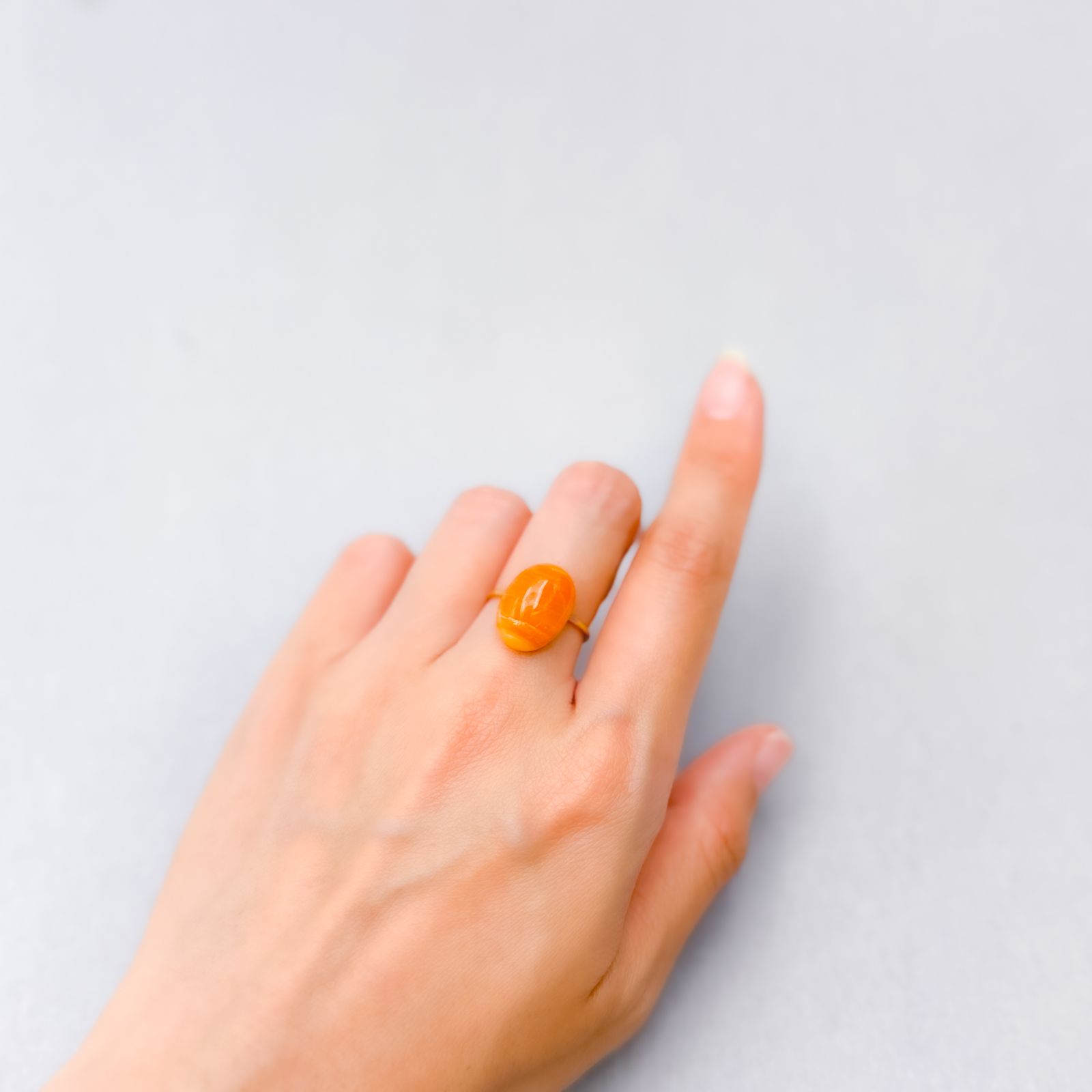 北海道オパール 北海道河東郡鹿追町然別産 6.61ct [250530394]14.9x10.8mm前後