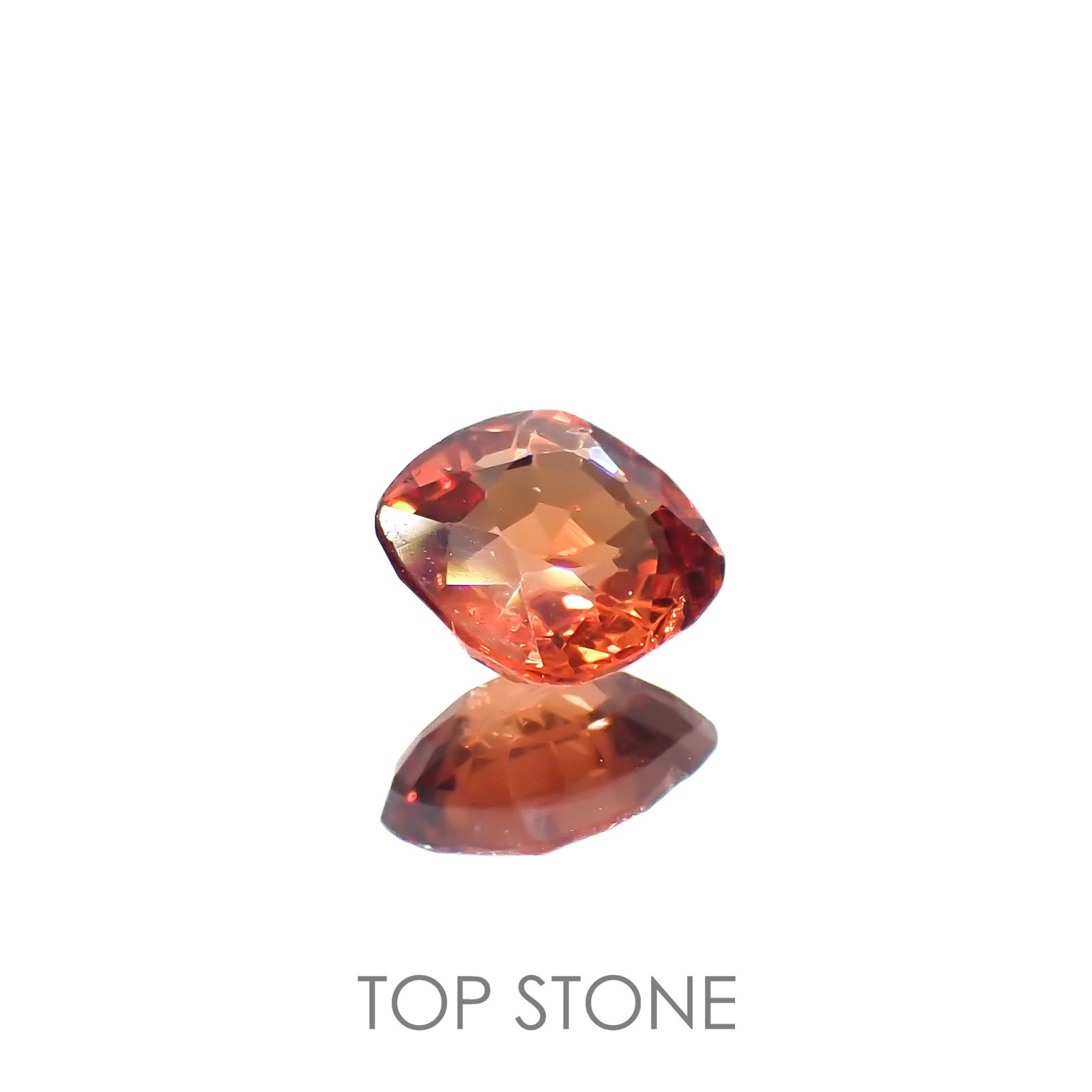 オレンジスピネル(宝石名スピネル)ビルマ/マダガスカル産 0.85ct 識別済[220817510]5.8x5.6mm前後
