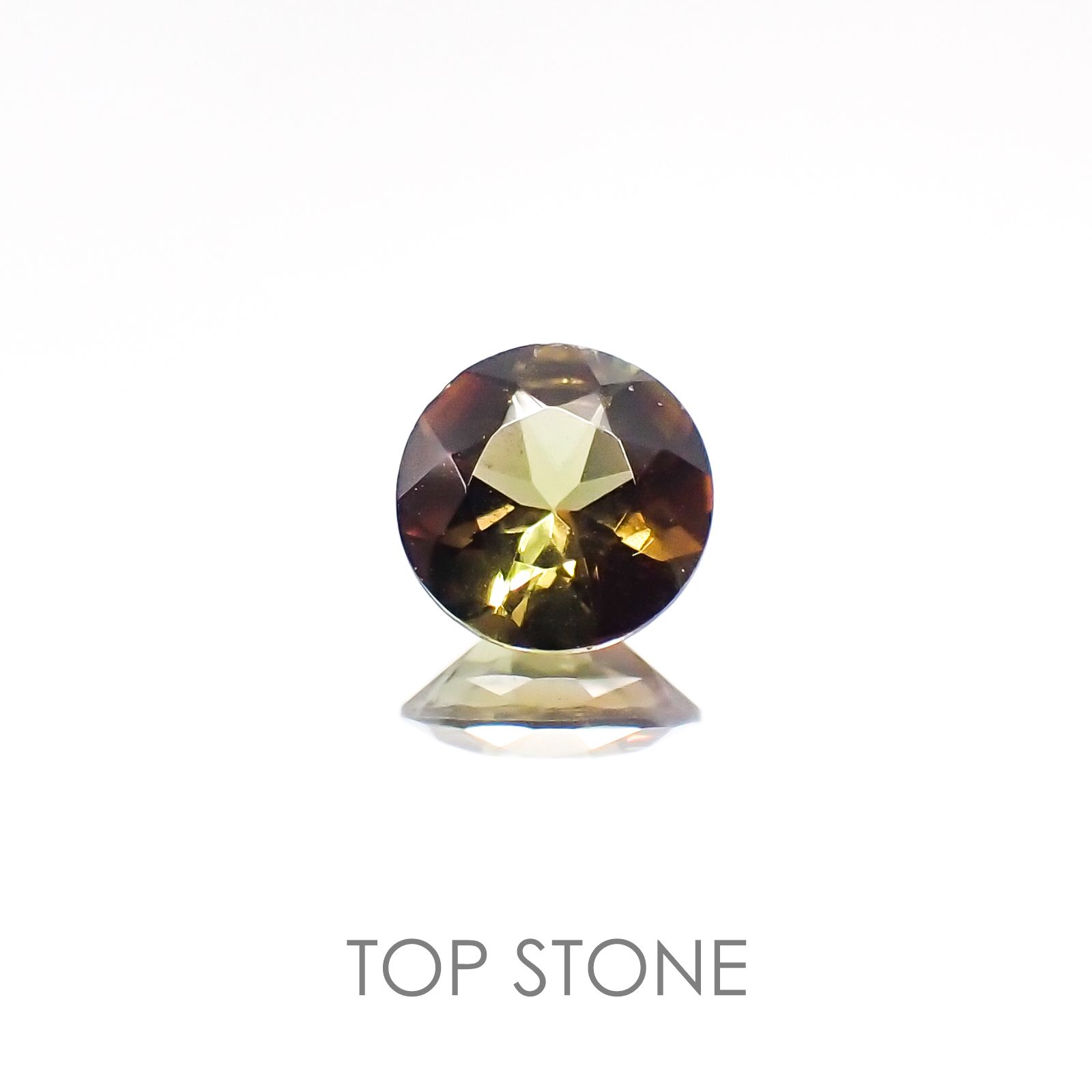 バイカラーアンダリュサイト スリランカ産 ルース 0.43ct[20117468]5.2×5.1mm前後