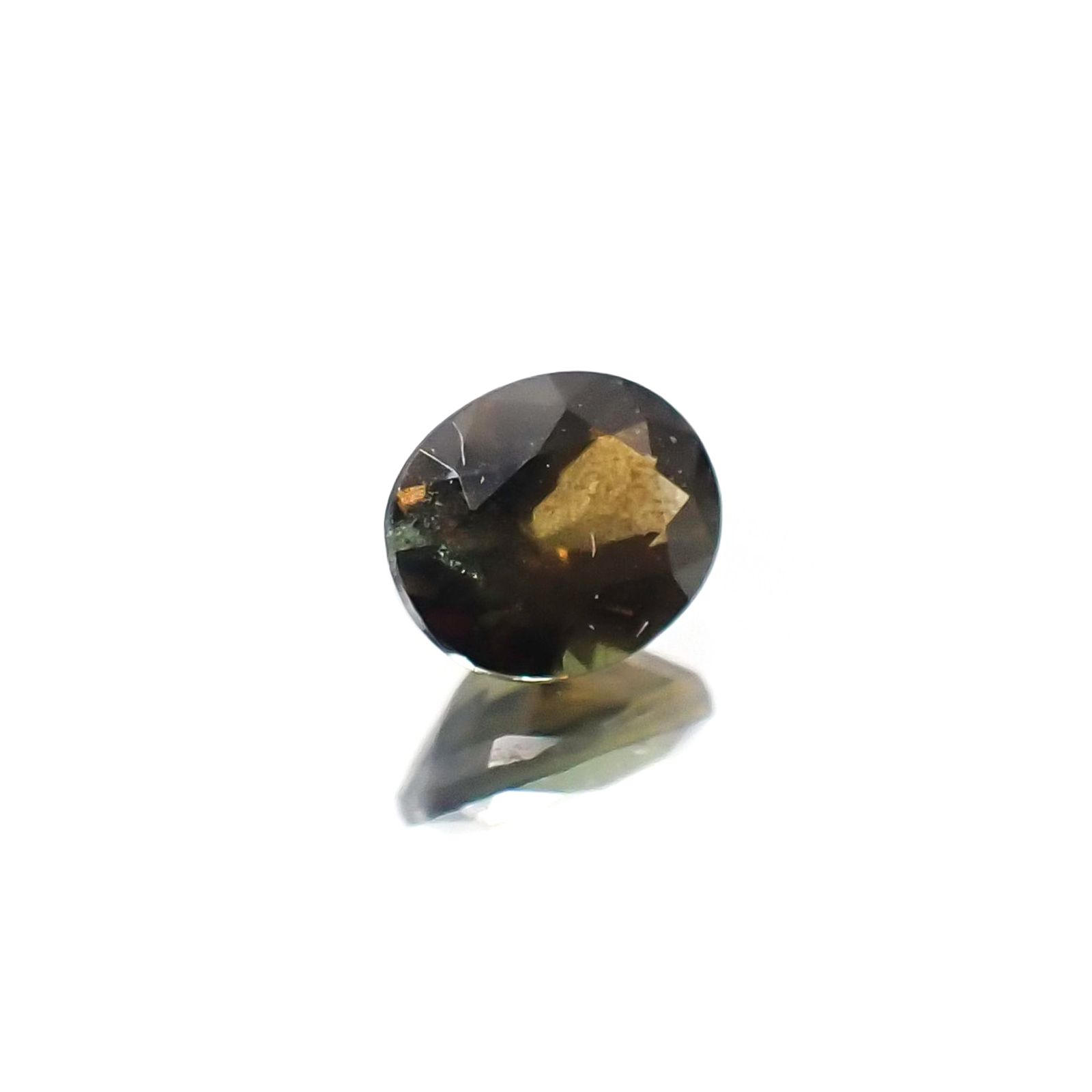 ゴールドシーンサファイア(宝石名シーン・サファイア)ケニア産 識別済 0.56ct / 5.3x4.4mm前後 [220717173]