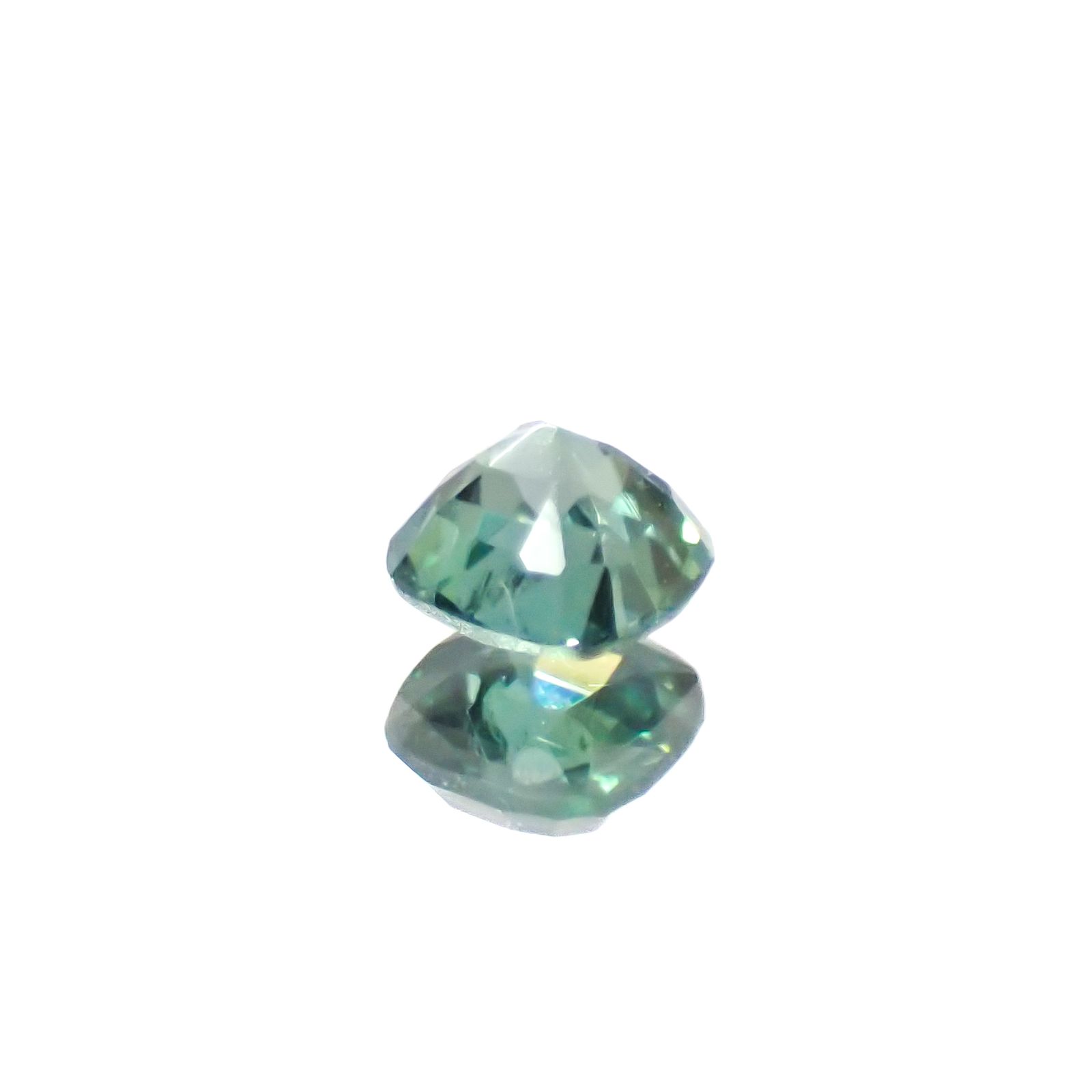 リバースカラーチェンジジルコン ミャンマー・モゴック産 0.43ct[240929172]4x3.9mm前後