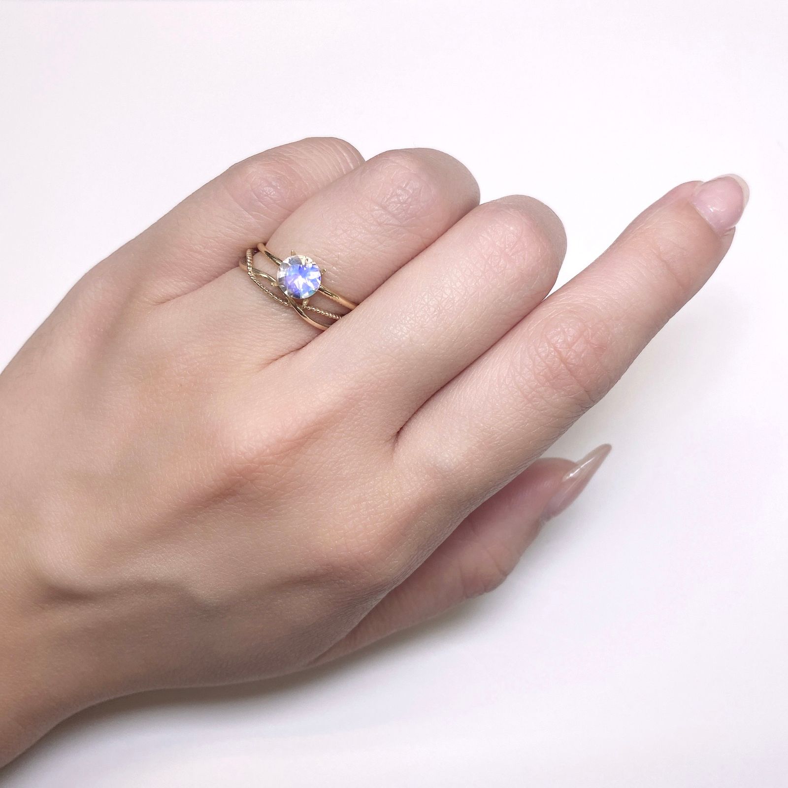 レインボームーンストーン(アンデシンラブラドライト)  インド・ビハール産 ルース 0.67ct[210611286]6×6mm前後