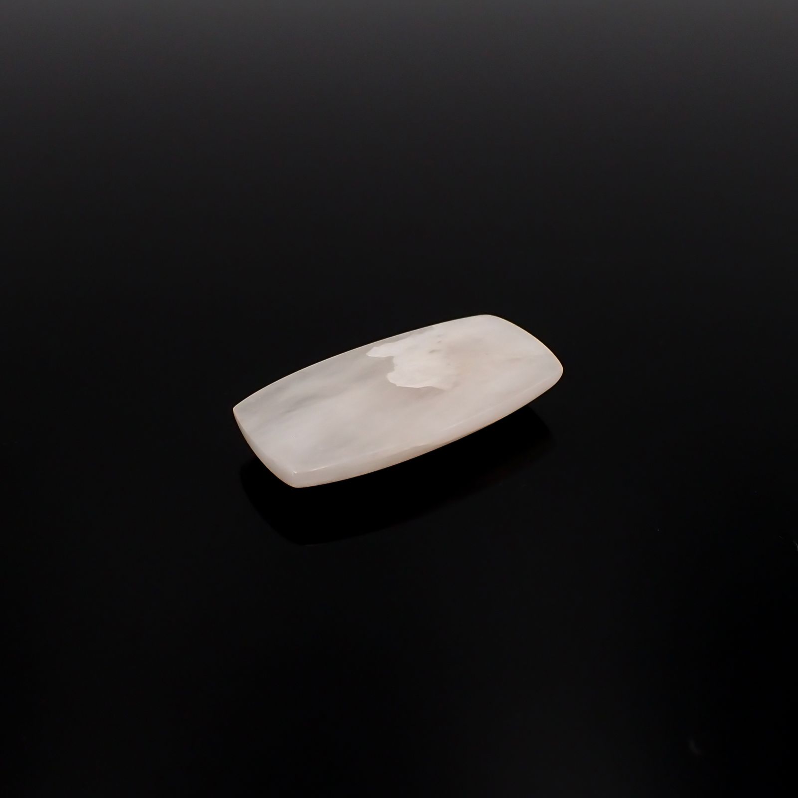 フェナカイト(宝石名ブラウン・フェナカイト)ブラジル産 13.971ct ソ付(彩珠)[231023797]24.8x13mm前後
