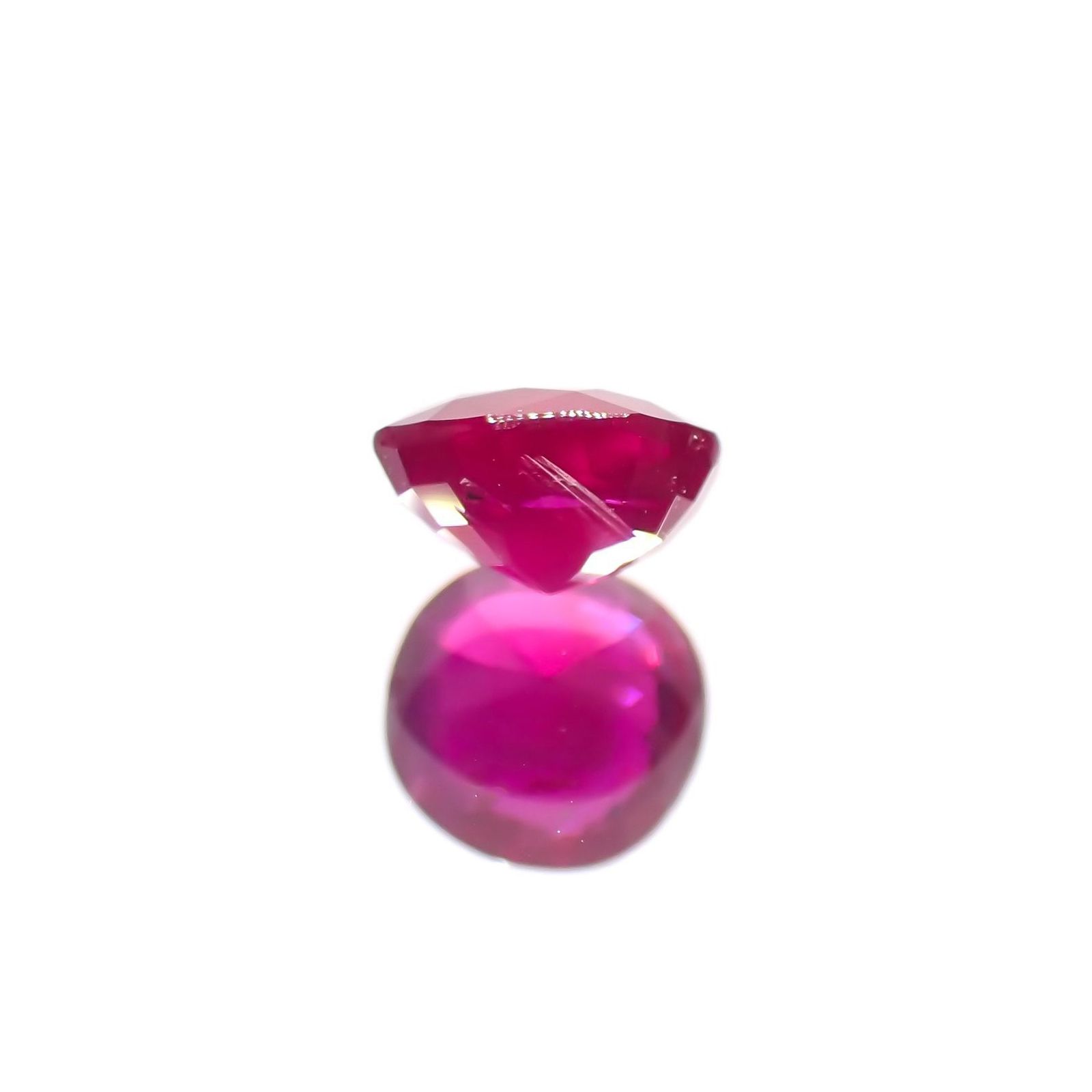 ルビー 非加熱(宝石名ルビー) ミャンマー産 GIA鑑付 1.05ct / 6.1x5.8mm前後 [20073768]