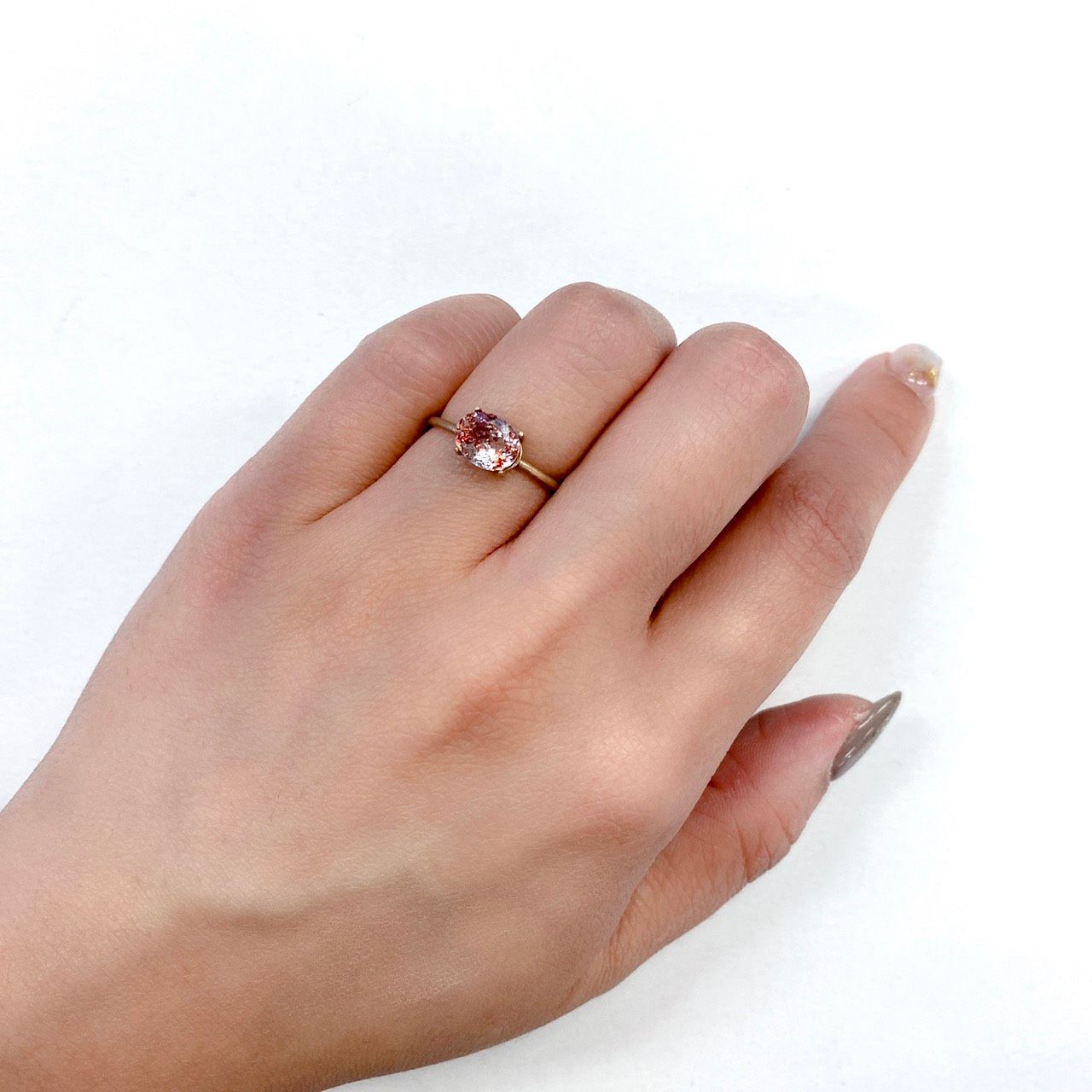 ファイヤークォーツ ナイジェリア産 ルース 1.11ct[210510708]7.5×6mm前後