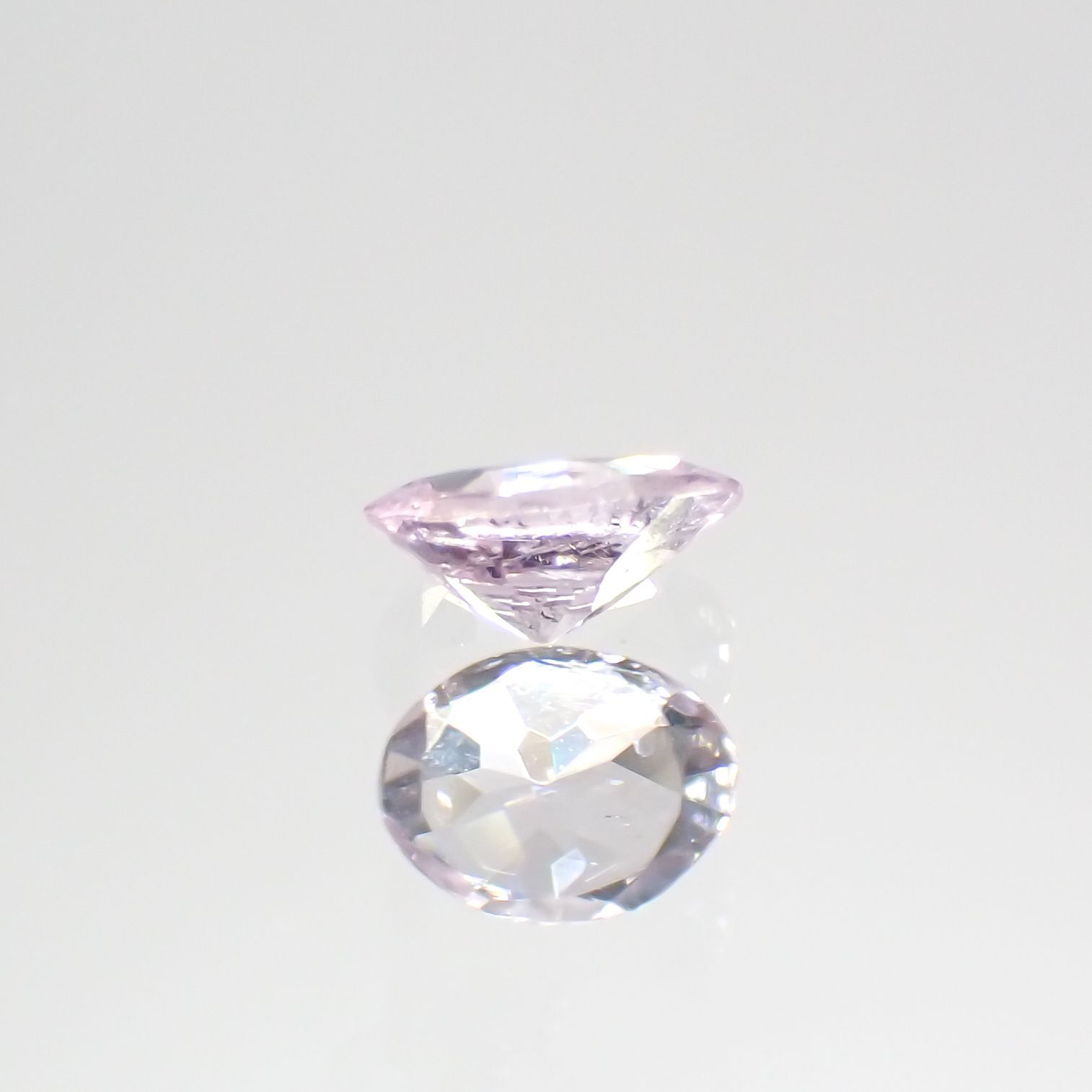 ピンクゾイサイト(宝石名ピンク・ゾイサイト)タンザニア産 0.13ct 識別済[220115056]3.9x2.9mm前後