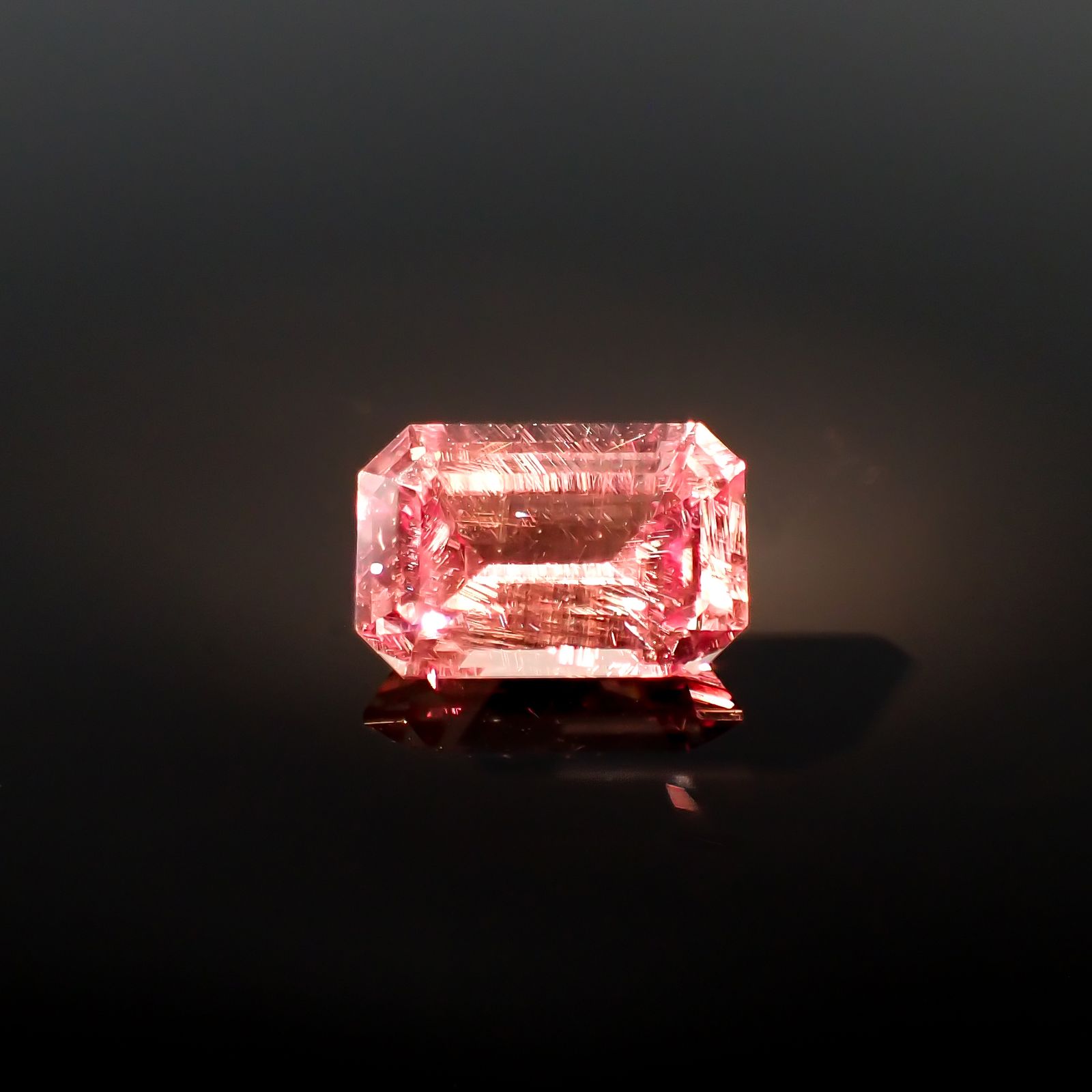 ドラゴンガーネット タンザニア産 1.30ct[230722950]7.5x5mm前後