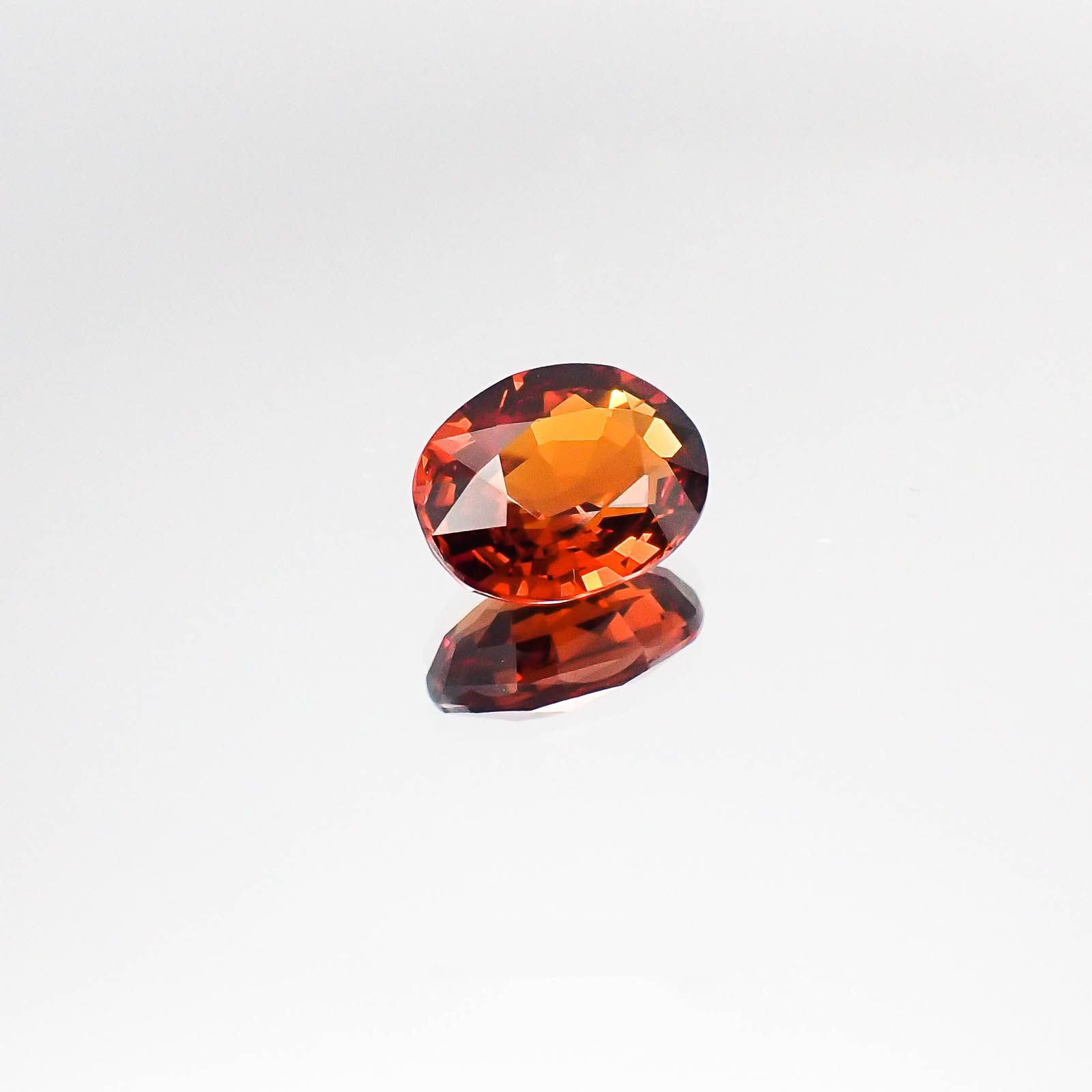 スペサルティンガーネット(宝石名スペサルティン・ガーネット)ナイジェリア産 2.87ct 識別済[230522155]9.3x7.3mm前後