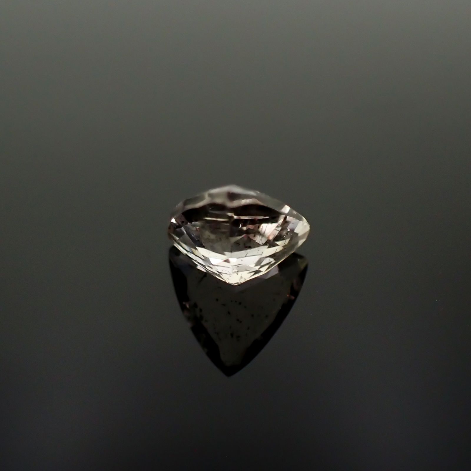 ティンカーベルクォーツ ブラジル産 0.81ct[240125449]6.5x6.5mm前後