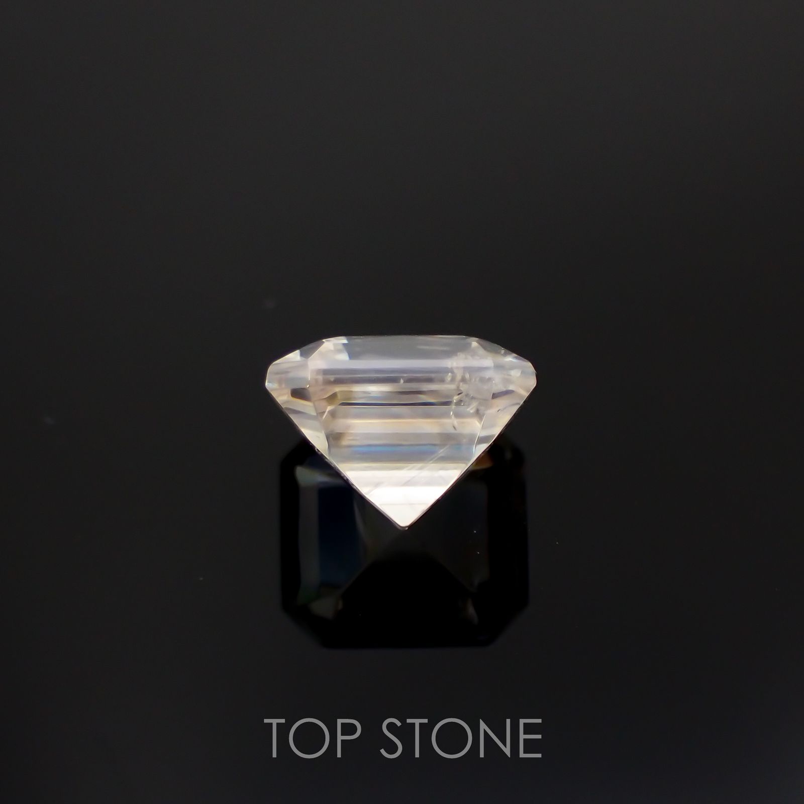 セルサイト(宝石名セルサイト)モロッコ産 5.006ct ソ付(彩珠)[221018685]7.9x7.4mm前後
