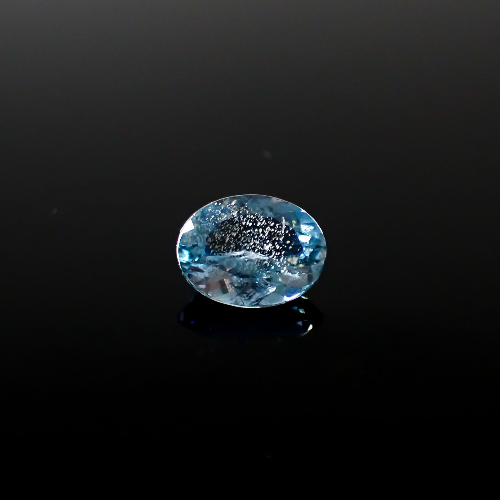 アクアマリン サンタマリアカラー マダガスカル産 1.28ct[240326977]8.4x6.5mm前後