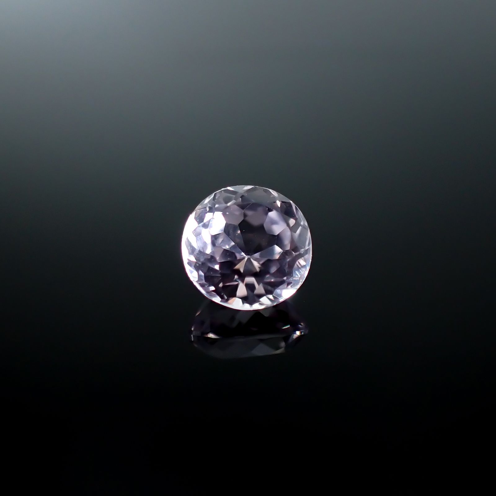 クンツァイト アフガニスタン産 1.09ct[240125351]6.2x6.2mm前後