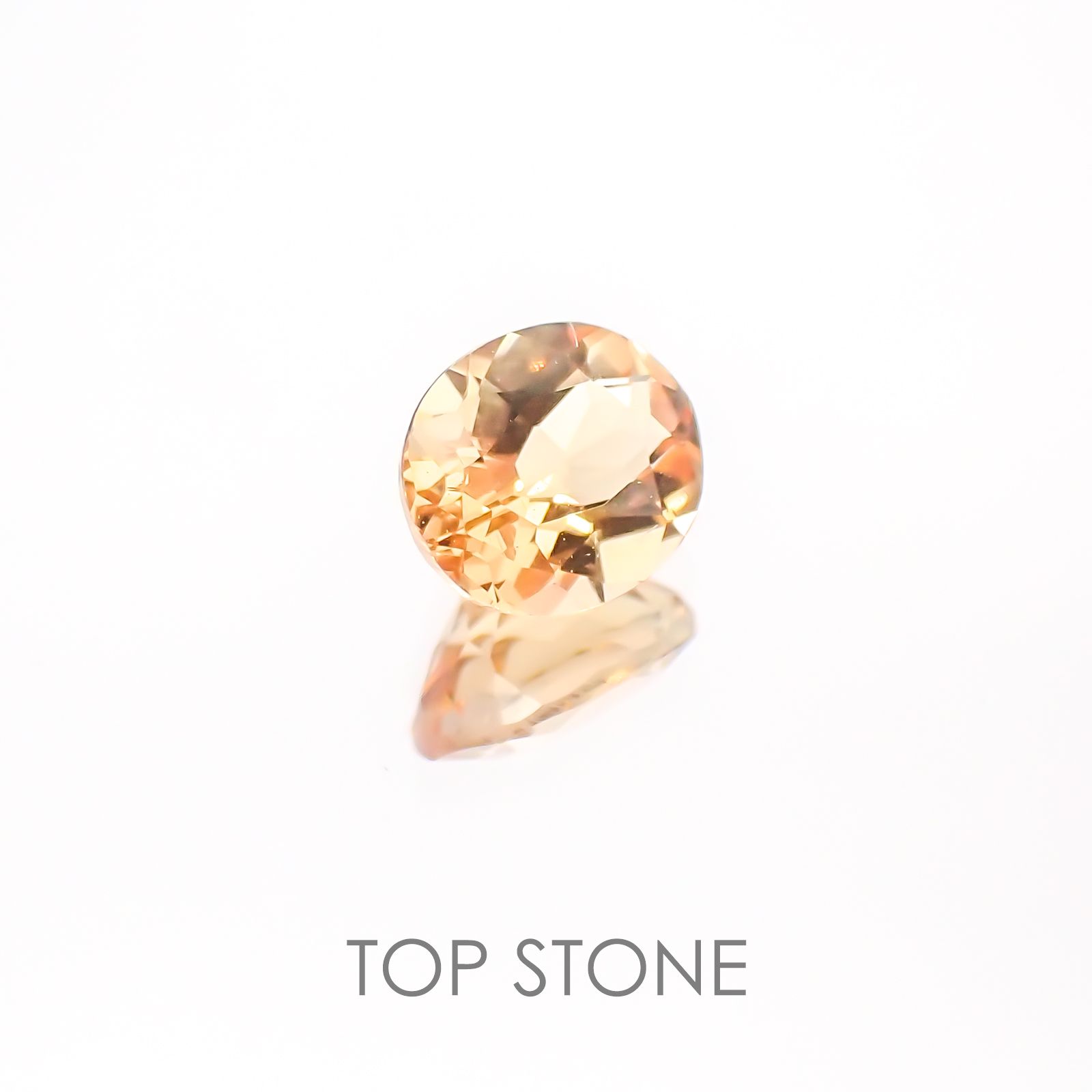 インペリアルトパーズ ブラジル産 ルース 0.57ct[20127869]5.6×4.7mm前後