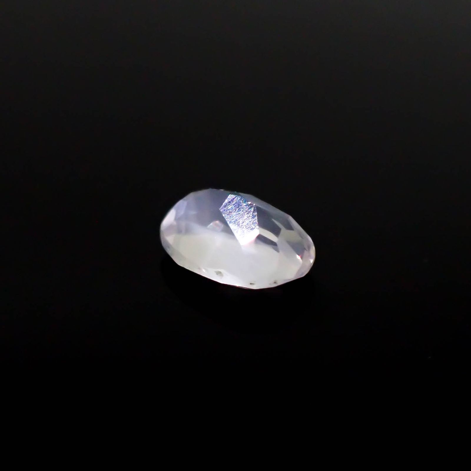 ムーンストーン(宝石名オーソクレース)インド/スリランカ産 0.70ct 識別済[240527737]7x5mm前後