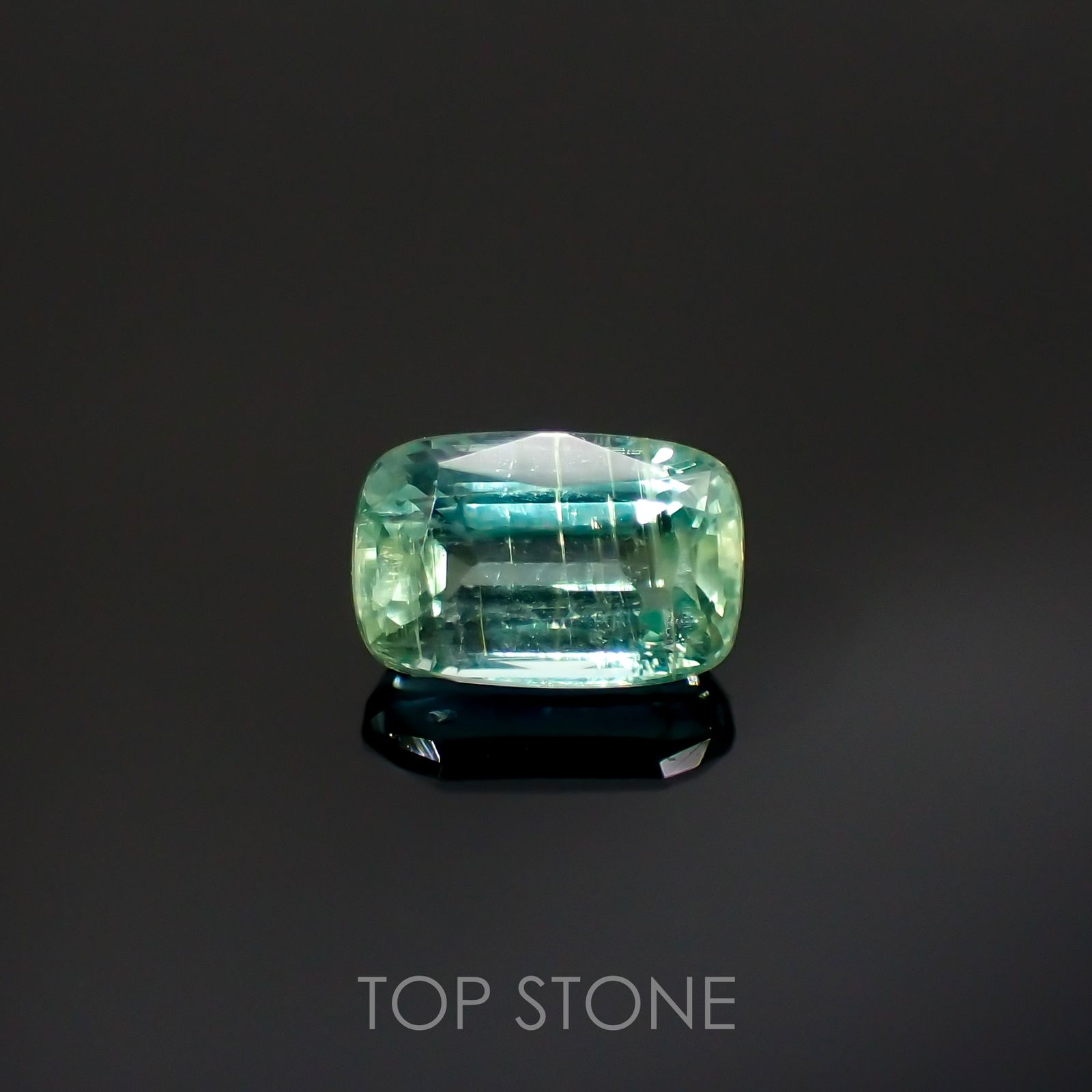 バイカラーカイヤナイト(宝石名カイヤナイト)ネパール産 1.20ct 識別済[220115374]7x4.6mm前後