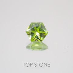 ◇ヘキサゴンカット◇スフェーン(宝石名スフェーン) マダガスカル産 0.35ct 識別済[21029417]4×4mm前後