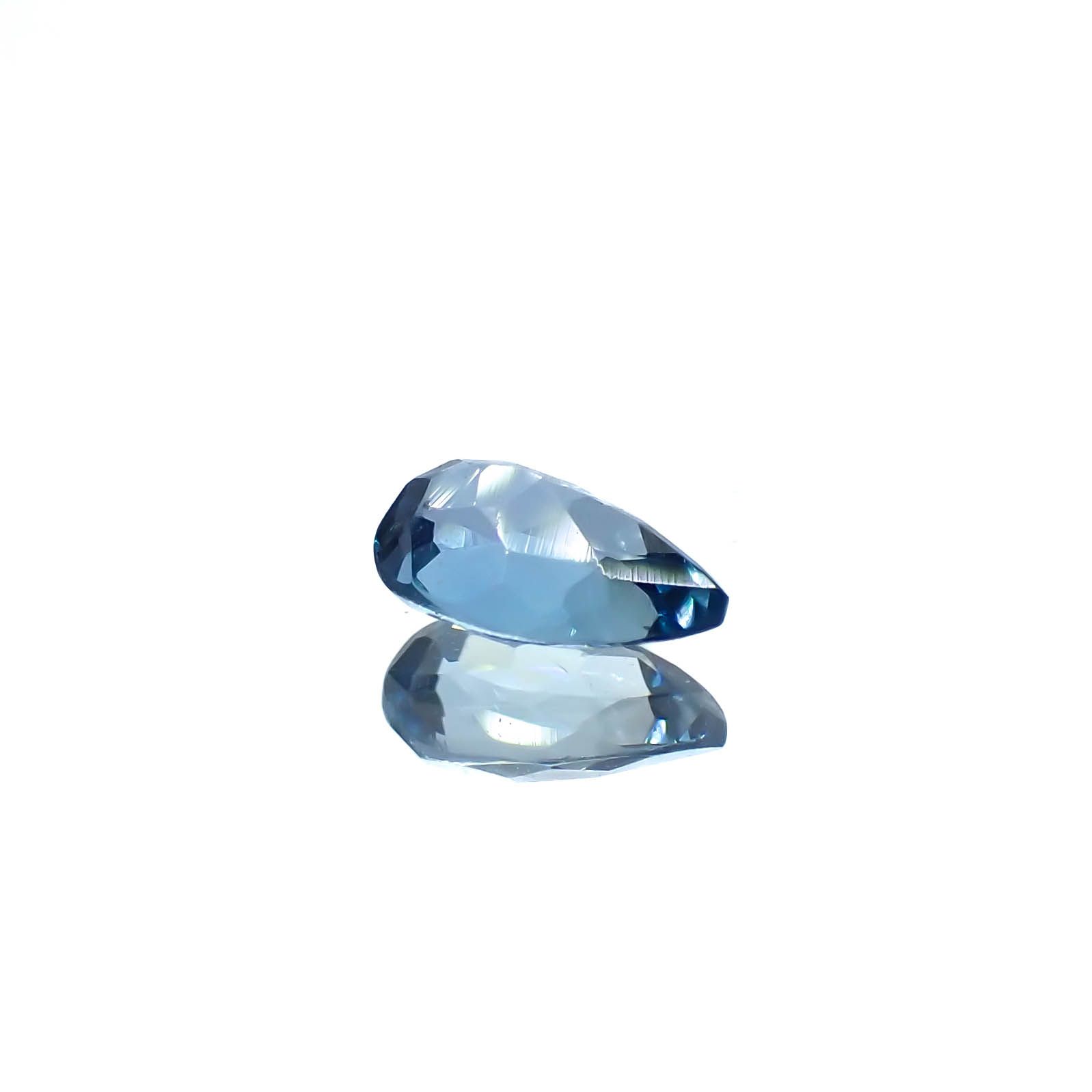 タトゥーアクアマリン ブラジル・ミナスジェライス州タトゥー鉱山産 0.24ct[240226070]5.4x3.4mm前後