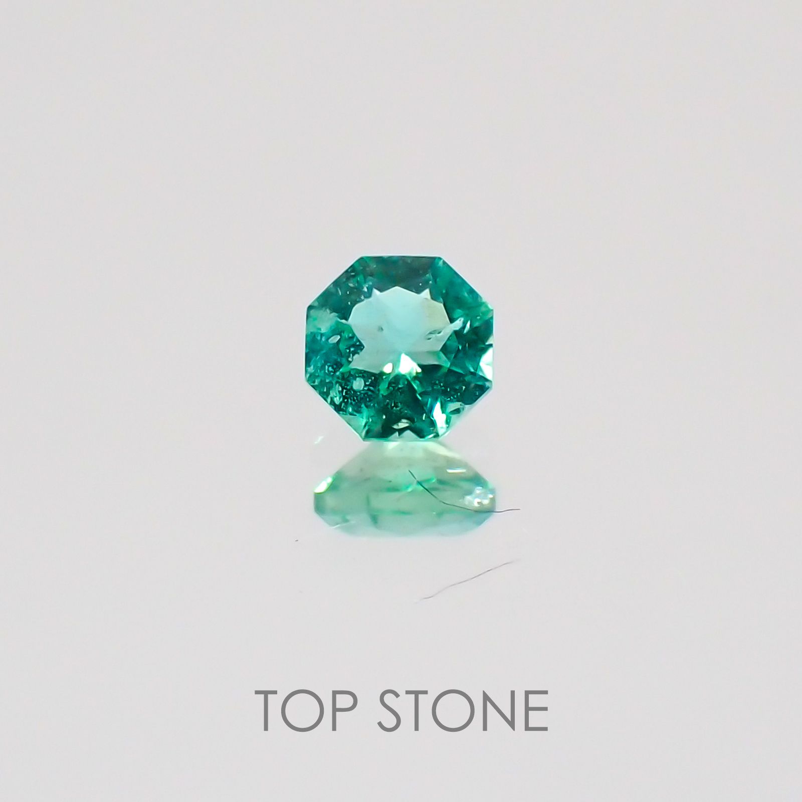 ◇オクタゴンカット◇エメラルド ザンビア産 ルース 0.13ct[21018871]3.1×3.1mm前後
