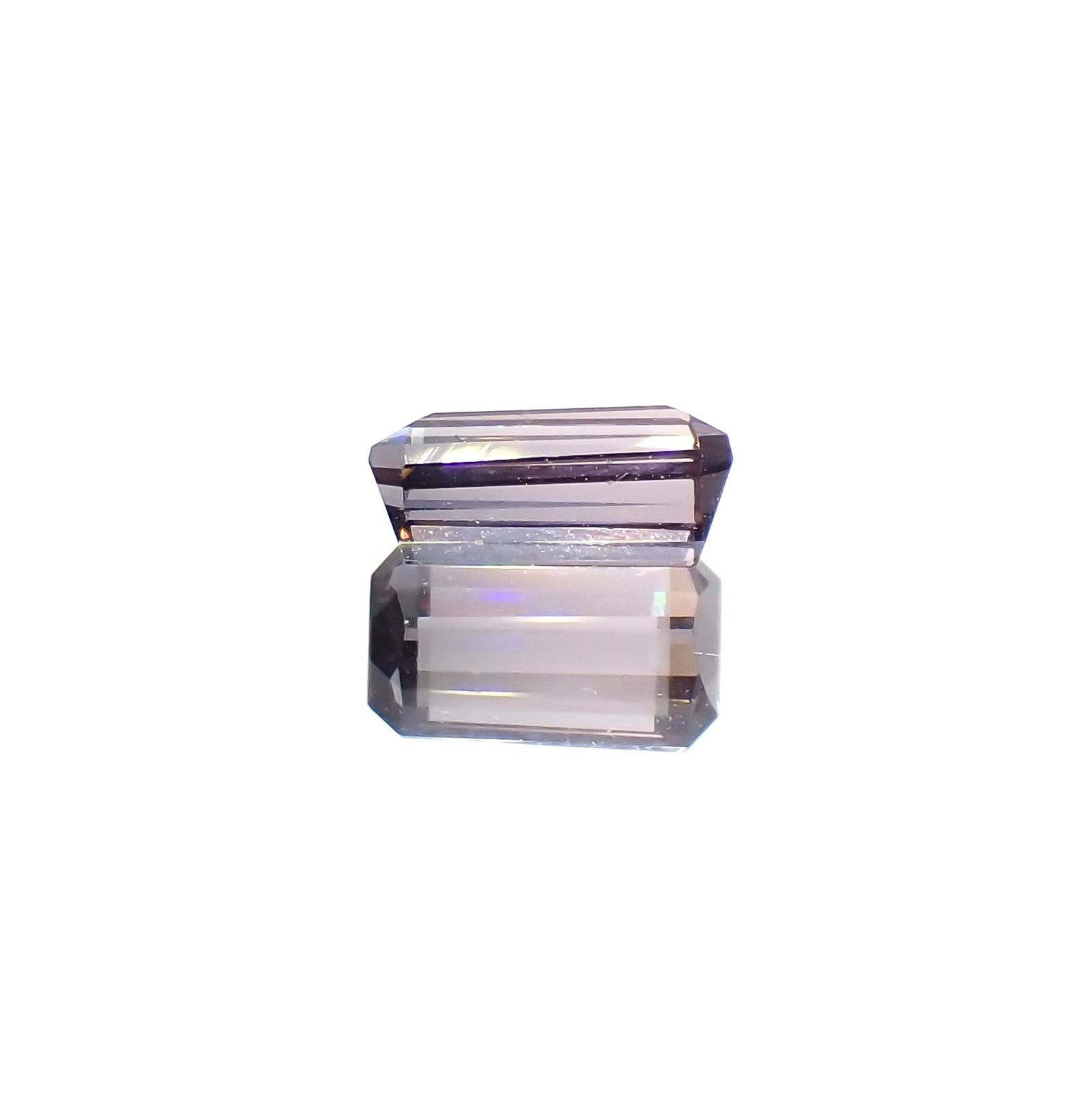 バイカラースピネル フルオレッセンス タンザニア/マダガスカル産 0.62ct / 6.1x3.5mm前後 [230722677]