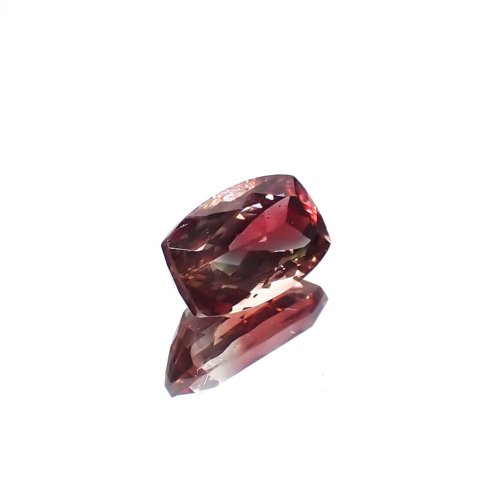 パーティカラーオレゴンサンストーン アメリカ・オレゴン州産 2.11ct[230722832]10.3x6.3mm前後