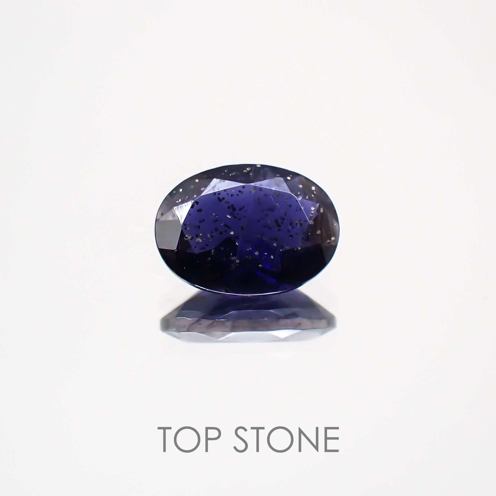 アイオライトサンストーン ブラジル・インド産 ルース 0.58ct[210310441]7×5.1mm前後