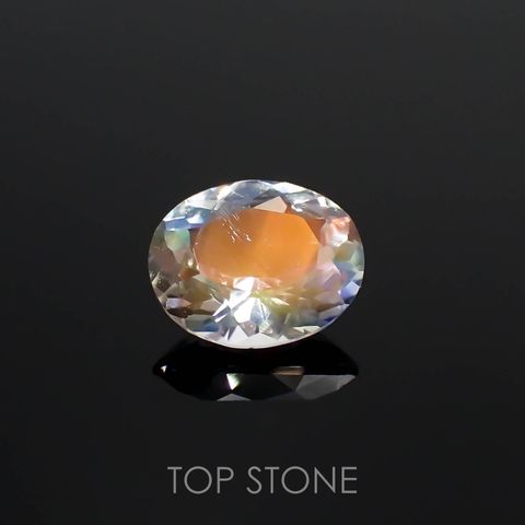 レインボームーンストーン(宝石名ラブラドライト)マダガスカル産 0.42ct 識別済[230119736]5.5x4.7mm前後