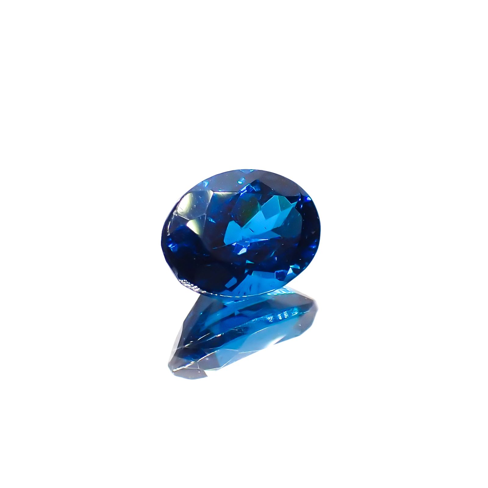 ディープブルーアパタイト  マダガスカル産 0.83ct[230421659]6.9x5.1mm前後
