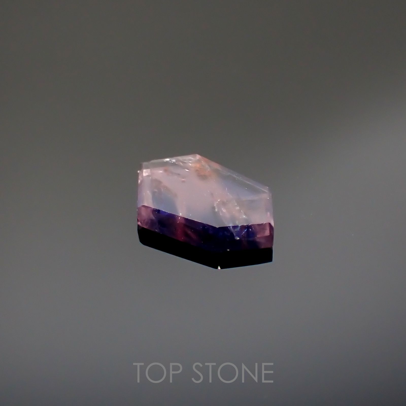 ◇カスタムカット◇ウィンザーサファイア(宝石名サファイア)タンザニア・ウィンザー産 1.02ct 識別済[220515945]8.4x5.1mm前後